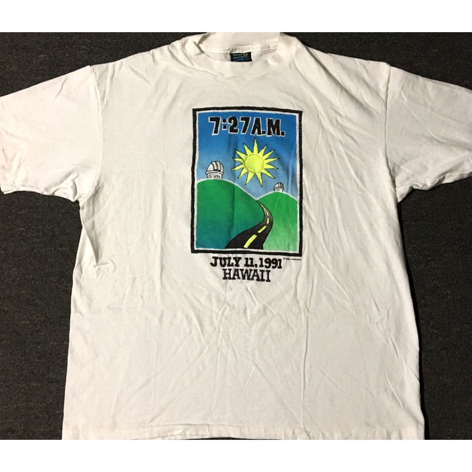 Vintage VINTAGE Hawaii Surf Shop Shirt XL USA Beach 90s Solar Eclipse Single Stitch White Mens T-Shirt Size US XL / EU 56 / 4 - 2 Thumbnail