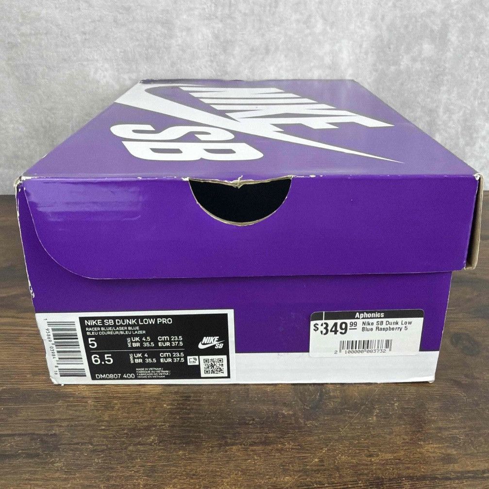 Nike NEW Nike SB Dunk Low Blue Raspberry Size 5 / 6.5W DM0807-400 Size US 5 / EU 37 - 9 Thumbnail