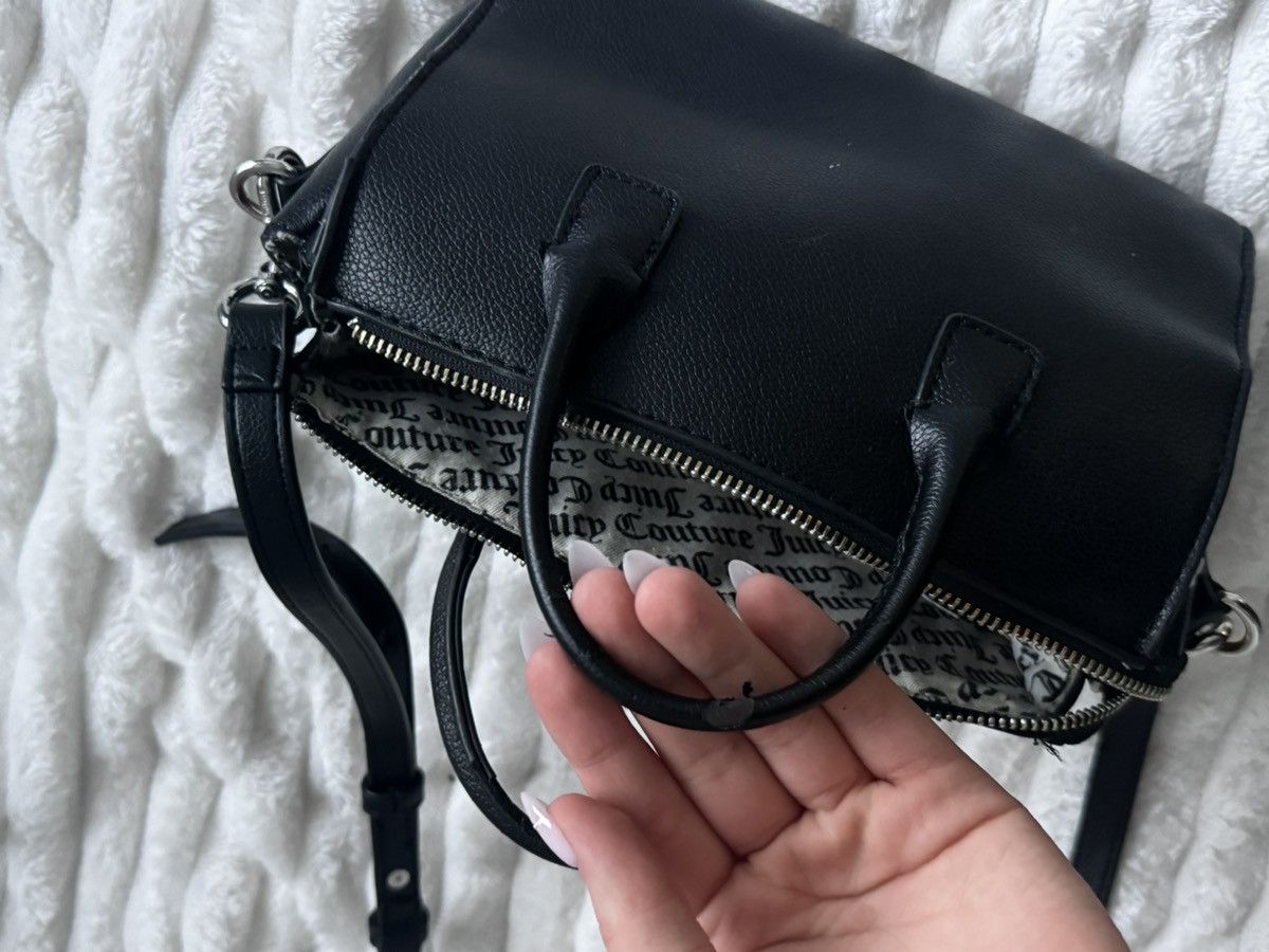 Juicy Couture Juicy Couture Black Faux Leather Barrel Bag Silver Studded Size ONE SIZE - 19 Thumbnail