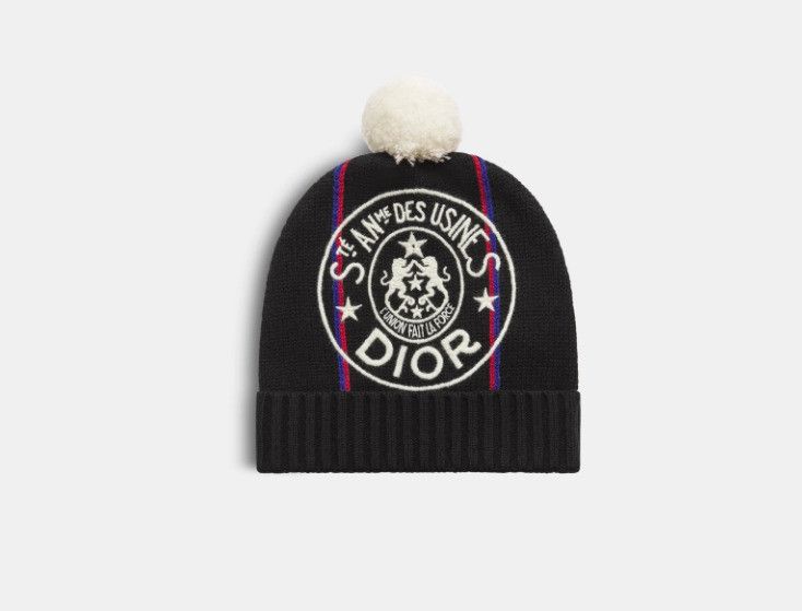 Dior o1w1db10325 Size: OS / 34UF Pompom Beanie Cap / Hat in Black Size ONE SIZE - 1 Thumbnail
