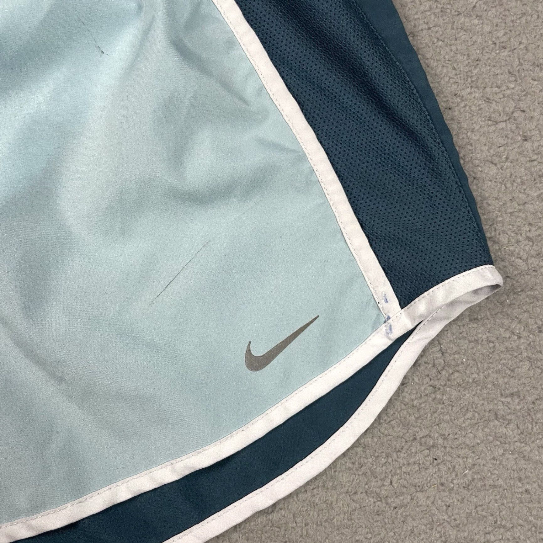Nike VINTAGE Nike Shorts Womens M Blue Athletic Lined Dri Fit Running Gym Performance Size 32" / US 10 / IT 46 - 2 Thumbnail