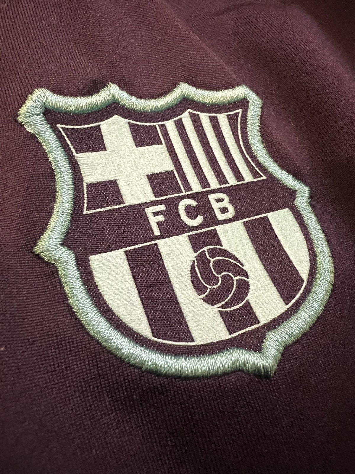 Nike FC BARCELONA Training Vaporknit Strike Pants 2018/2019 Size US 34 / EU 50 - 2 Thumbnail