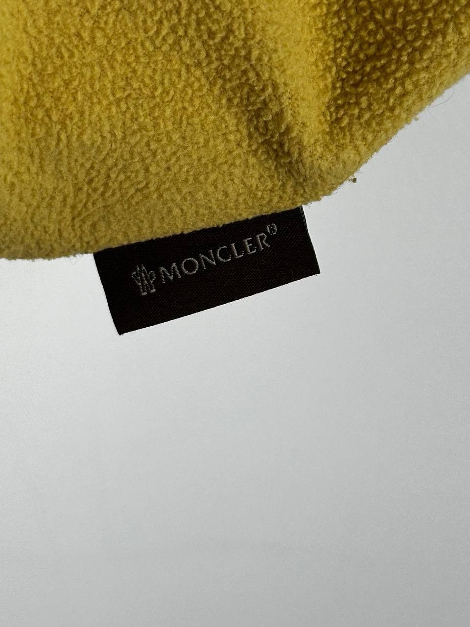 Moncler × Vintage Moncler Vintage Yellow Fleece Full Zip Sweater Size XS / US 0-2 / IT 36-38 - 9 Thumbnail