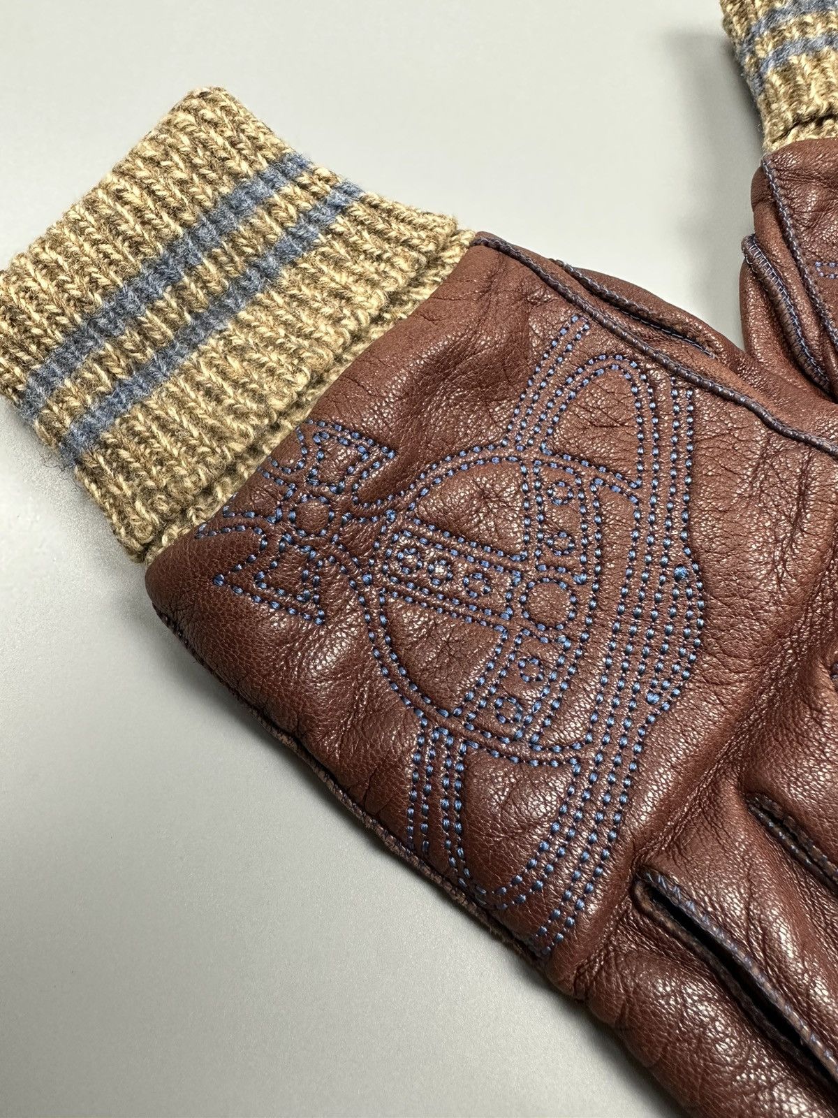 Vivienne Westwood Vivienne Westwood Leather Orb Gloves Size ONE SIZE - 8 Thumbnail