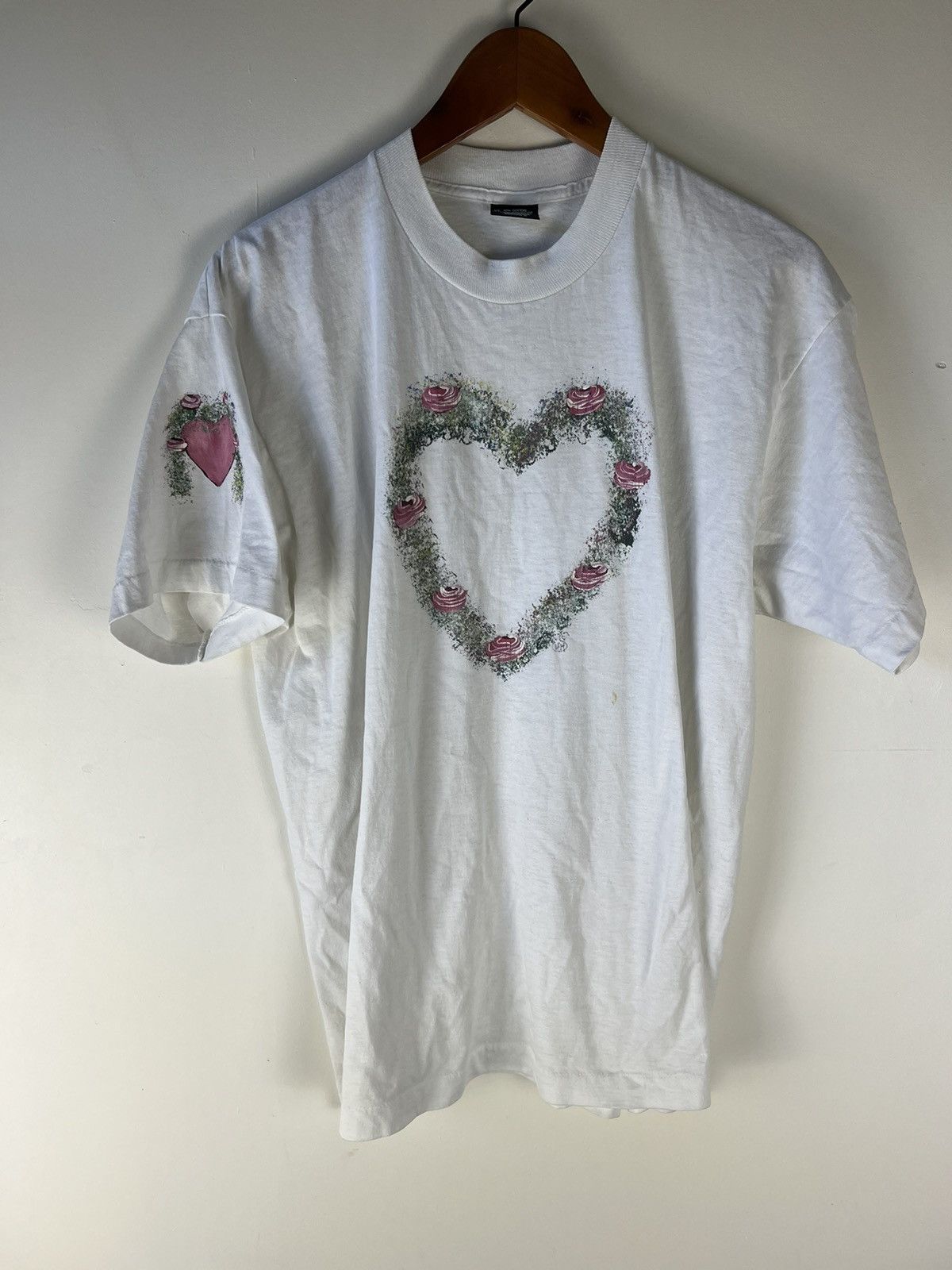 Vintage Vintage flower heart wreath art tee Size US L / EU 52-54 / 3 - 1 Thumbnail