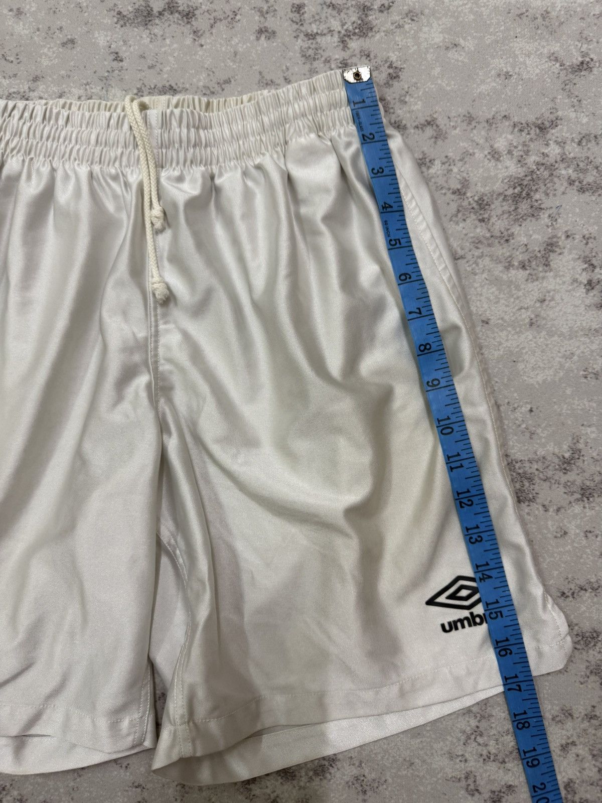 Umbro Vintage 90s Umbro ProducedBy Descente Nylon Sportswear Pants Size US 26 / EU 42 - 13 Thumbnail