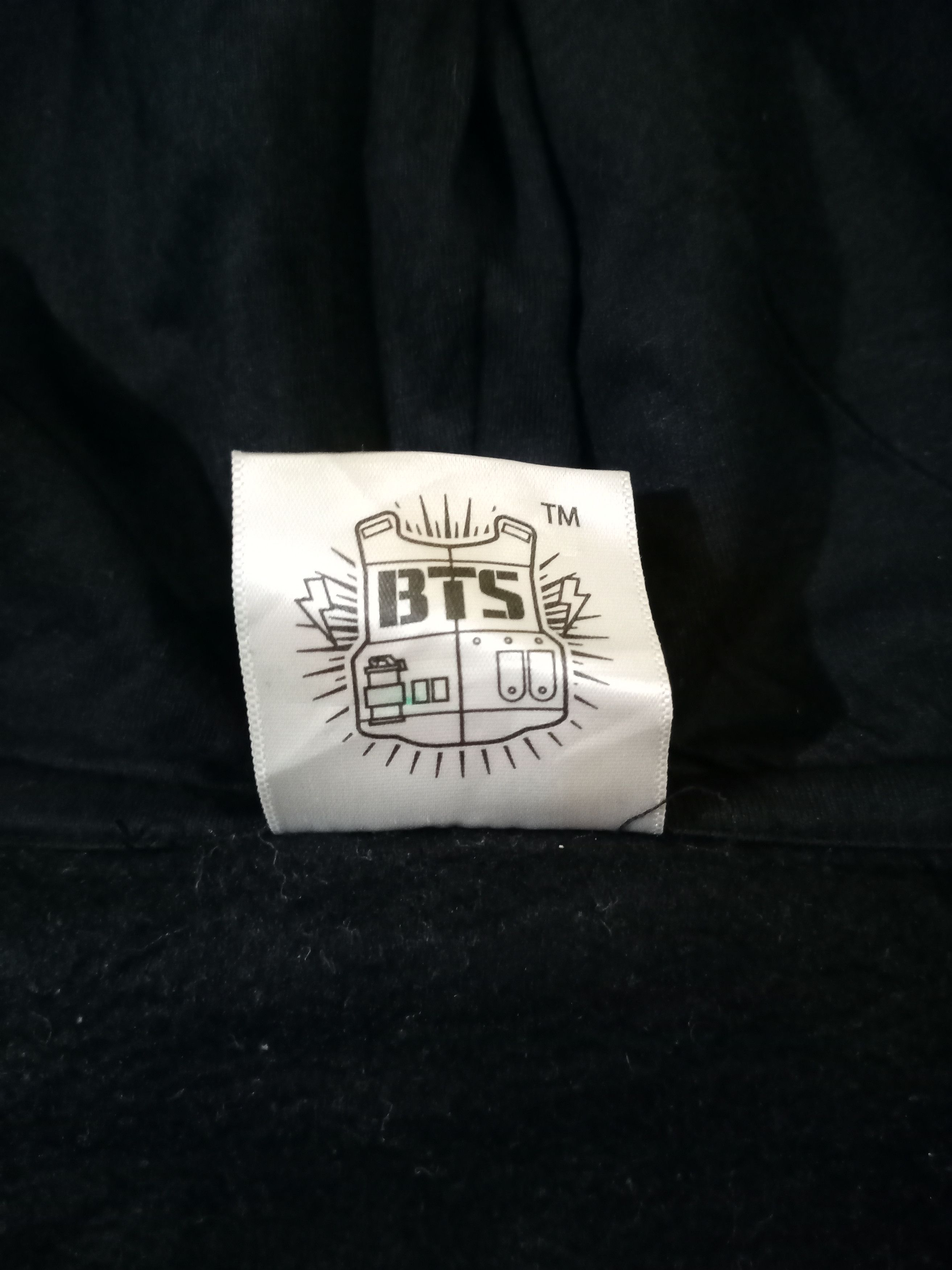 Vintage VINTAGE BTS X OFFICIAL MD HOODIE Size US M / EU 48-50 / 2 - 6 Thumbnail