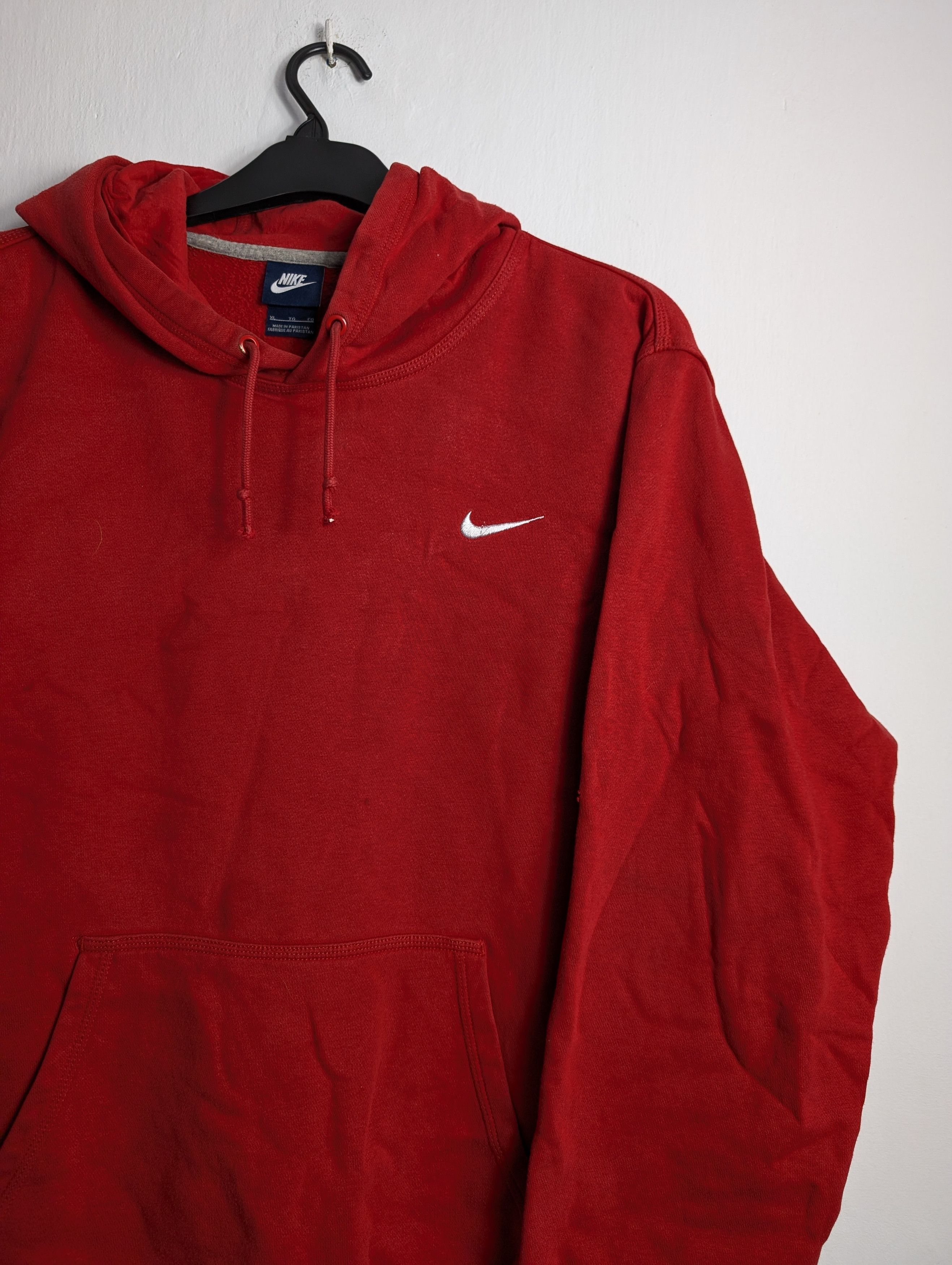 Nike Nike Basic Red Hoodie Swoosh Vintage Streetwear Sportswear Size US XL / EU 56 / 4 - 2 Thumbnail