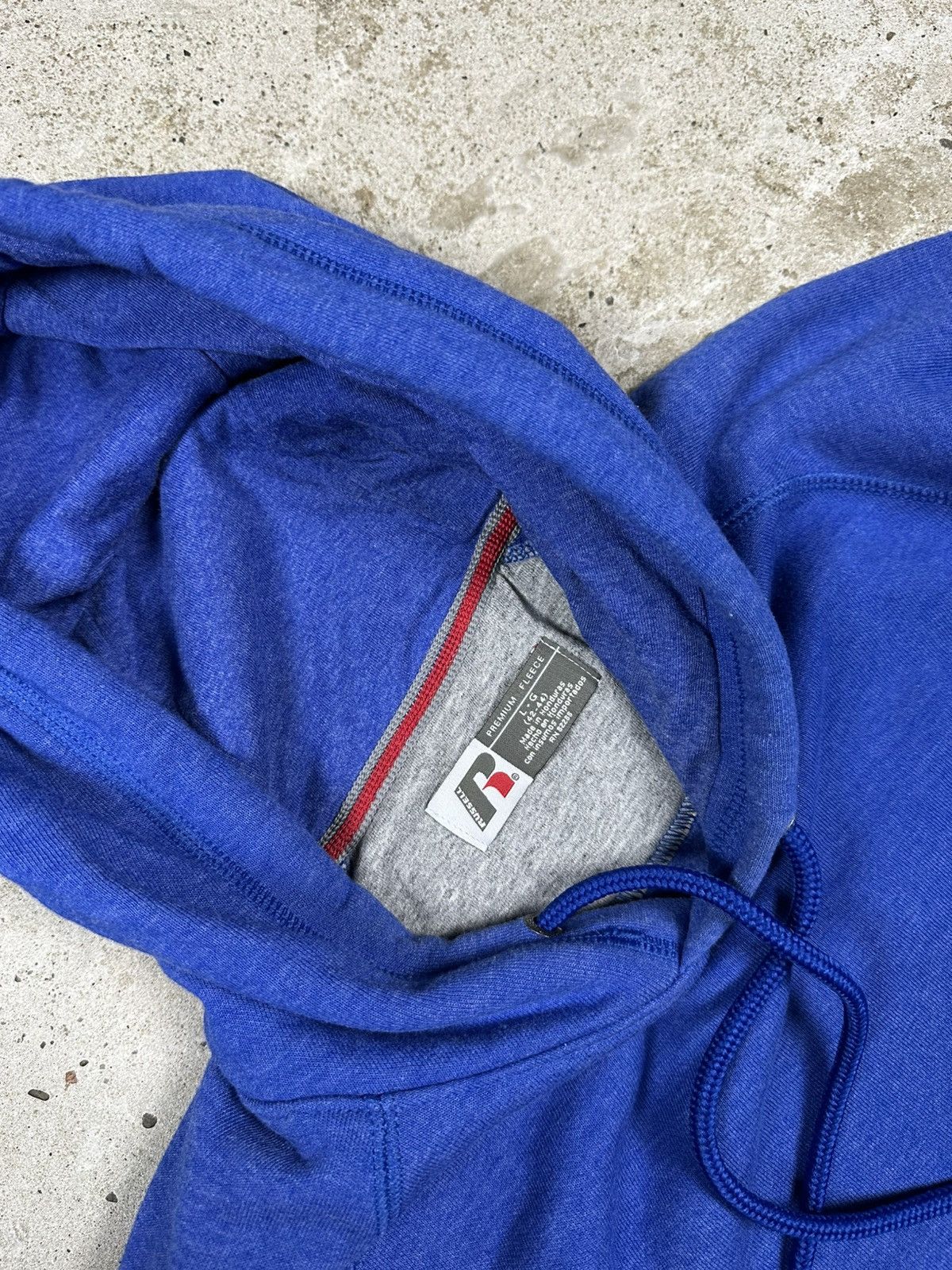 Russell Athletic Vintage Y2K Russell Athletic Premium Fleece Blank Hoodie Size US L / EU 52-54 / 3 - 9 Thumbnail