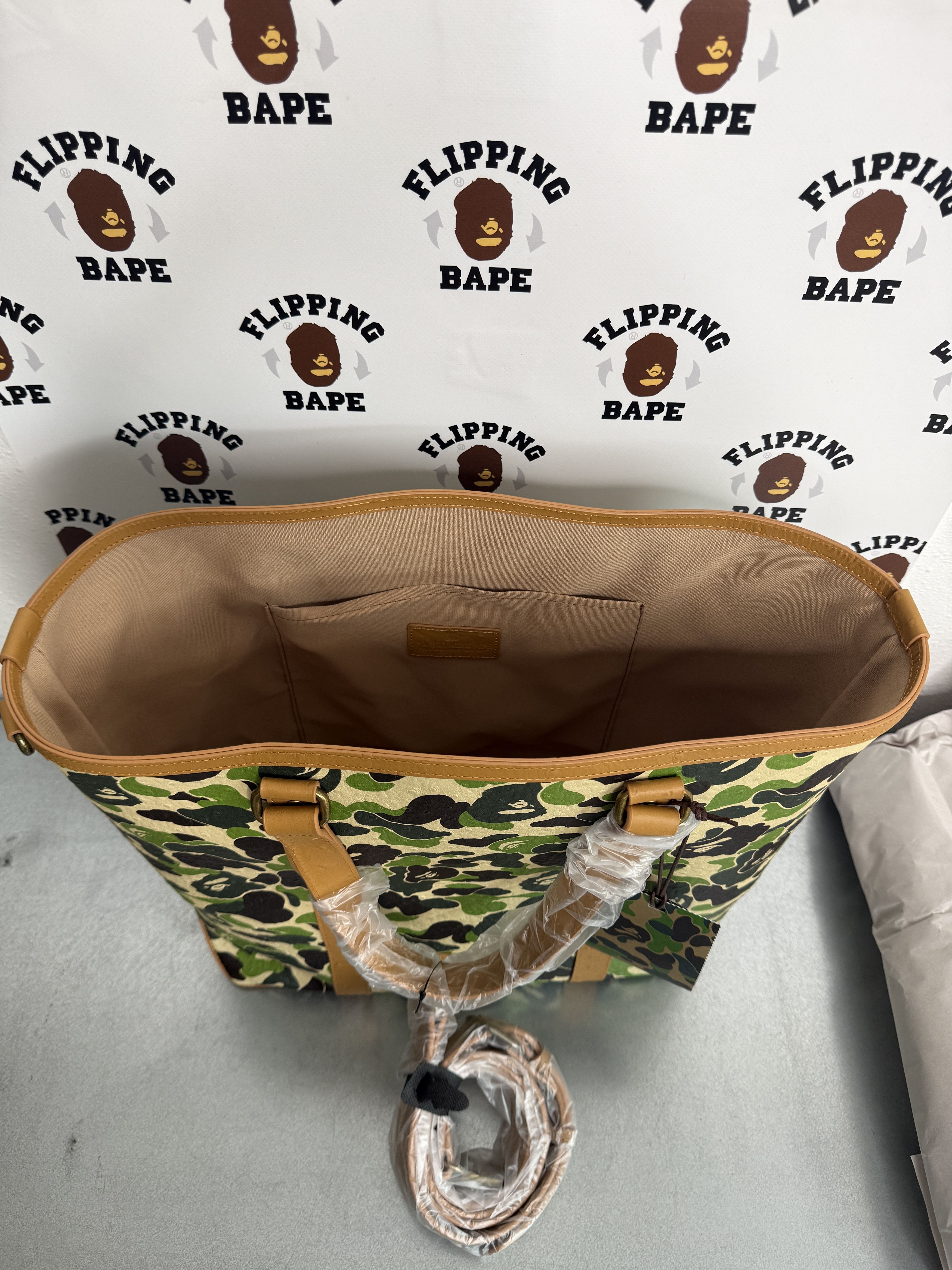 Bape BAPE ABC CAMO PU OSTRICH TOTE BAG Size ONE SIZE - 11 Thumbnail
