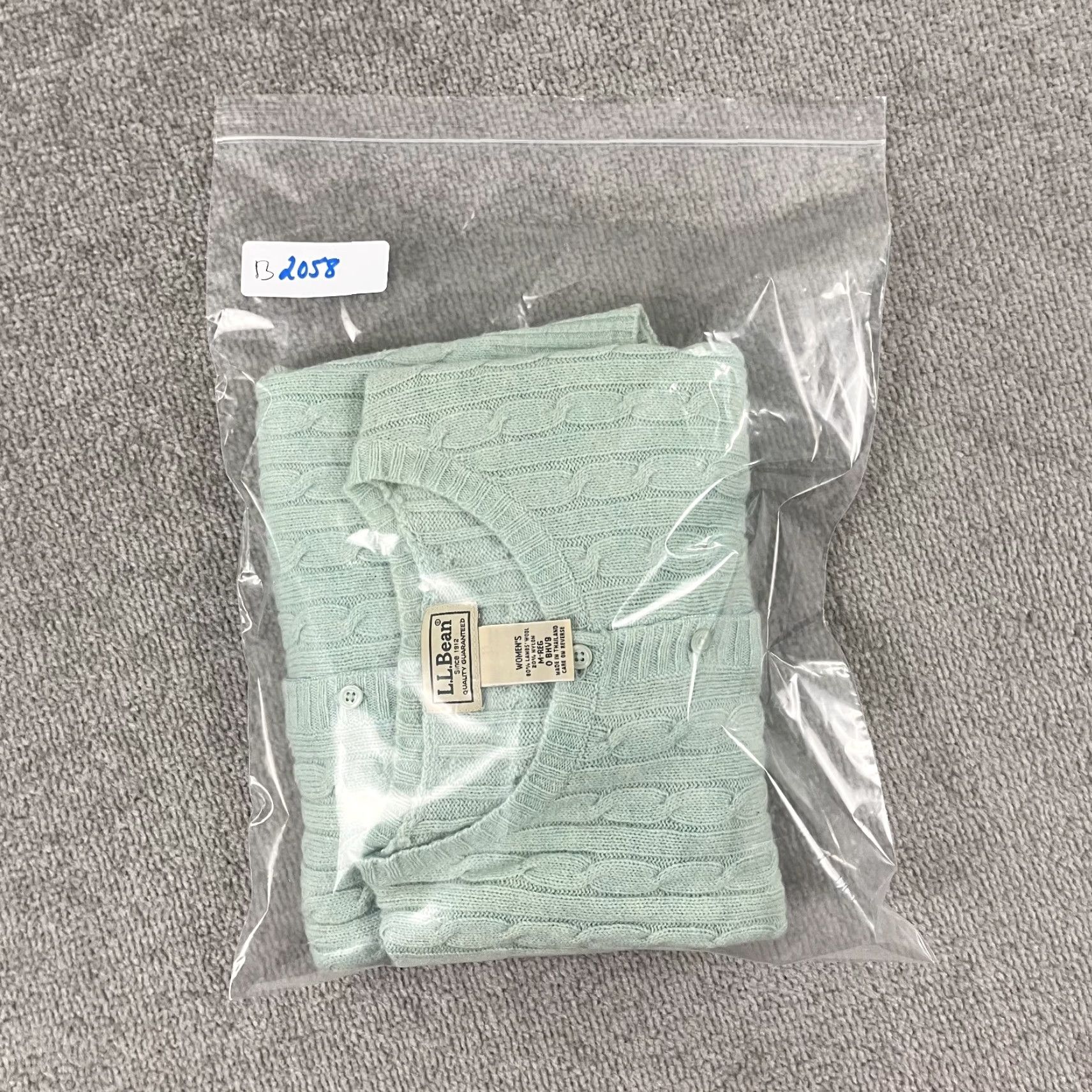 Vintage L.L.Bean Cardigan Women M Mint Green Wool Blend Knit Cardigan Sweater Long Sleeve Lightweight Breathable Womens Size M / US 6-8 / IT 42-44 - 8 Thumbnail