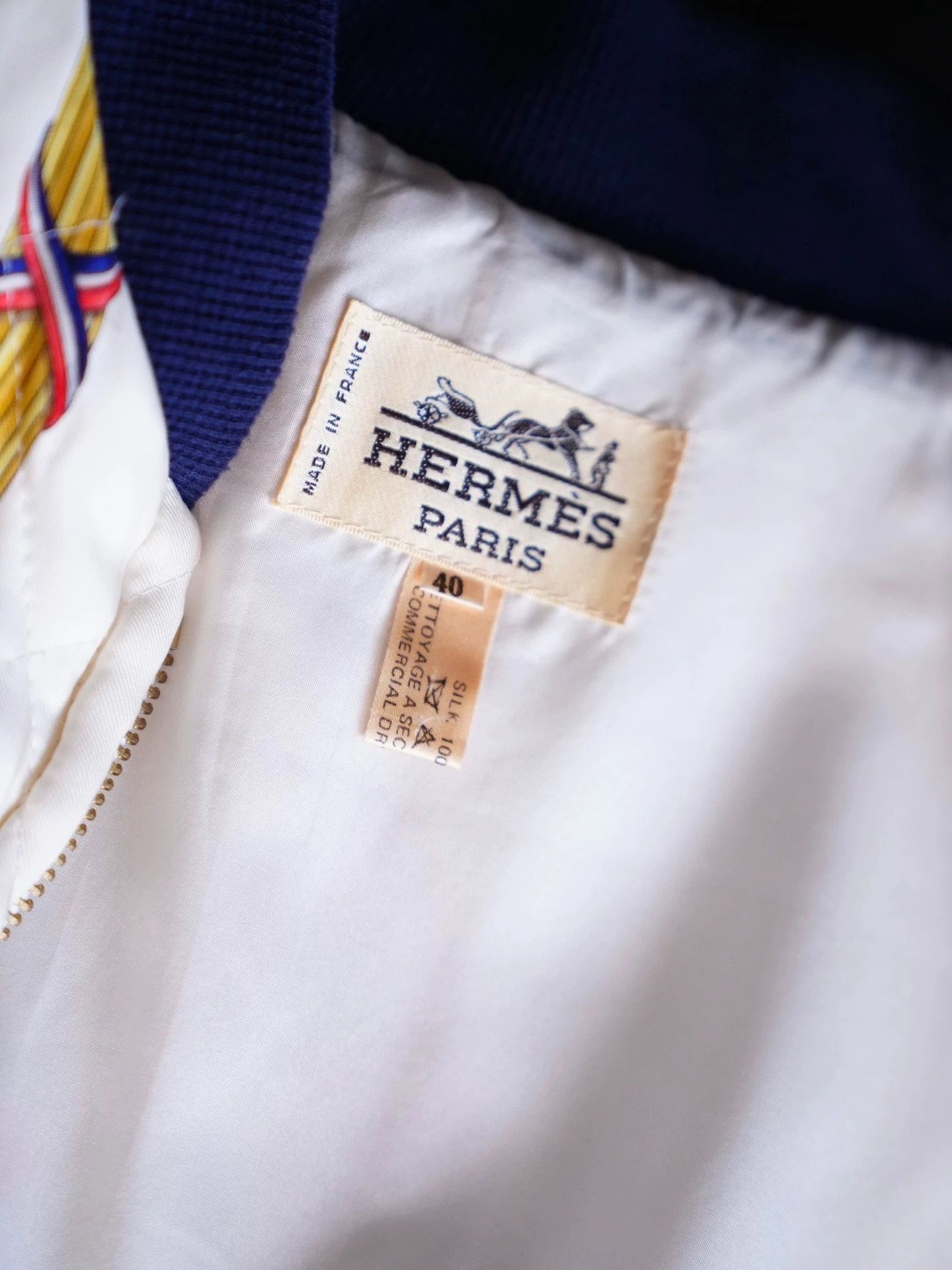 Hermes Hermes Vtg Silk Quilted French Revolution Jacket Size M / US 6-8 / IT 42-44 - 4 Thumbnail