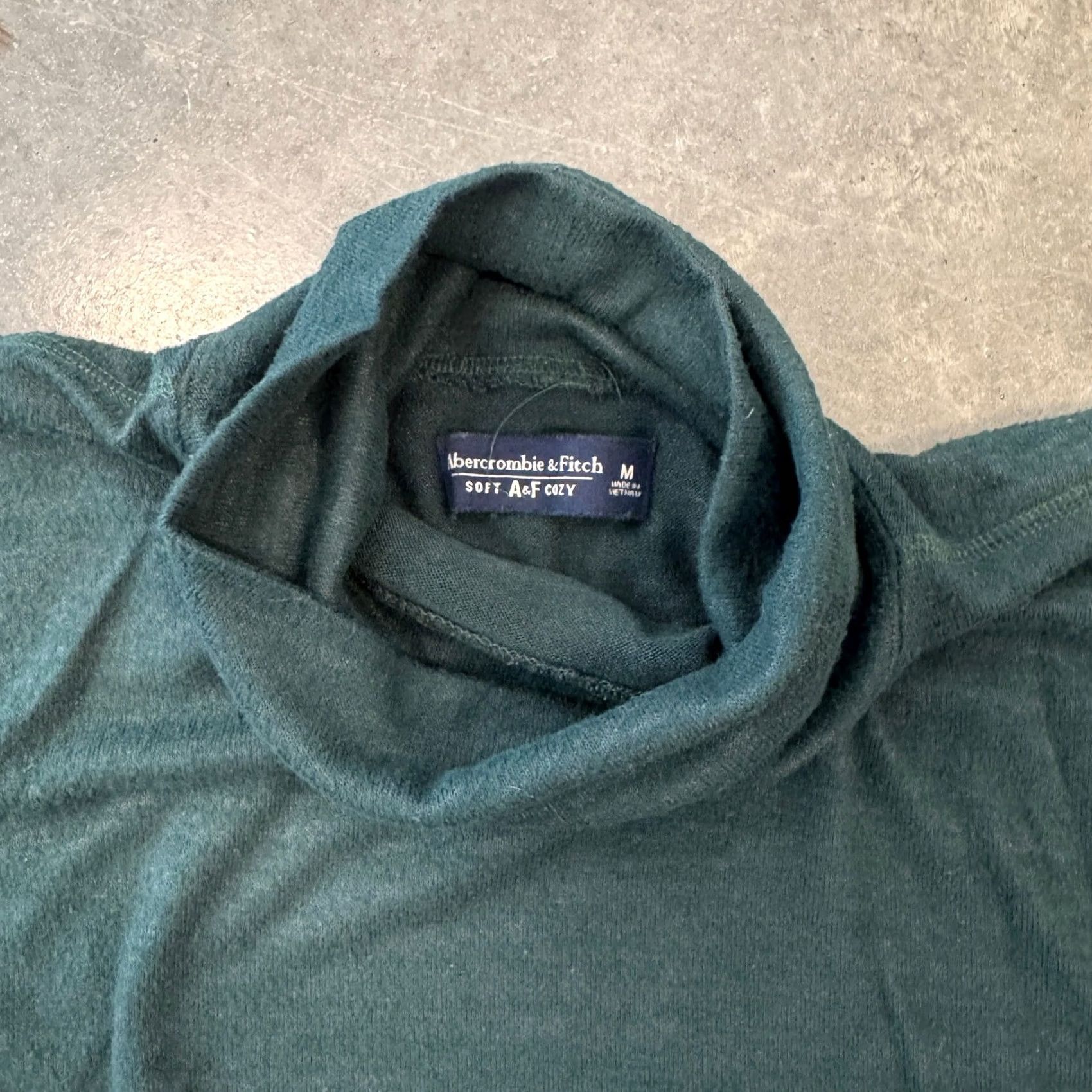 Abercrombie & Fitch VINTAGE Abercrombie & Fitch Soft & Cozy Green Turtleneck Longsleeve Sweater Medium Women Clothing Pullover Decade 2000s Size M / US 6-8 / IT 42-44 - 3 Thumbnail