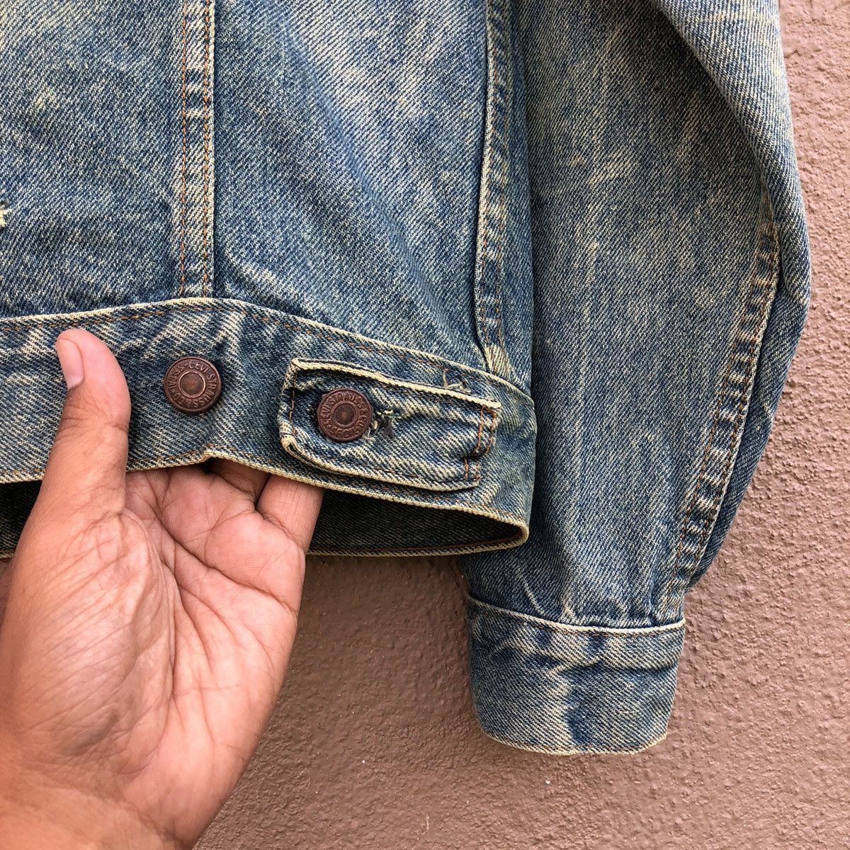 Levi's Vintage Clothing Vintage 80s Levis THRASHED Trucker Jacket Made In USA 🇺🇸 Size US M / EU 48-50 / 2 - 15 Thumbnail