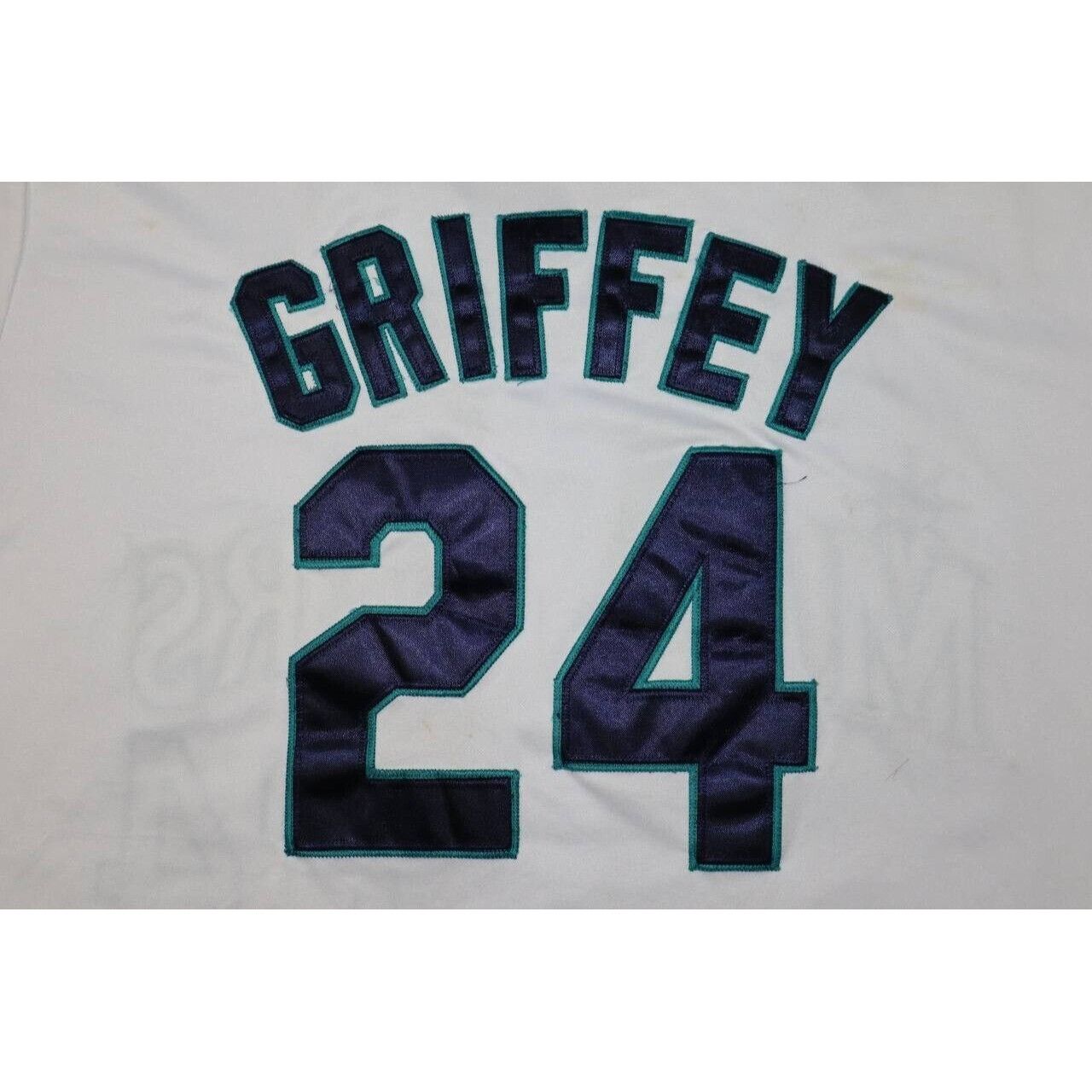 Majestic Majestic Seattle Mariners Ken Griffey #24 Jersey 2016 White Size US M / EU 48-50 / 2 - 7 Thumbnail