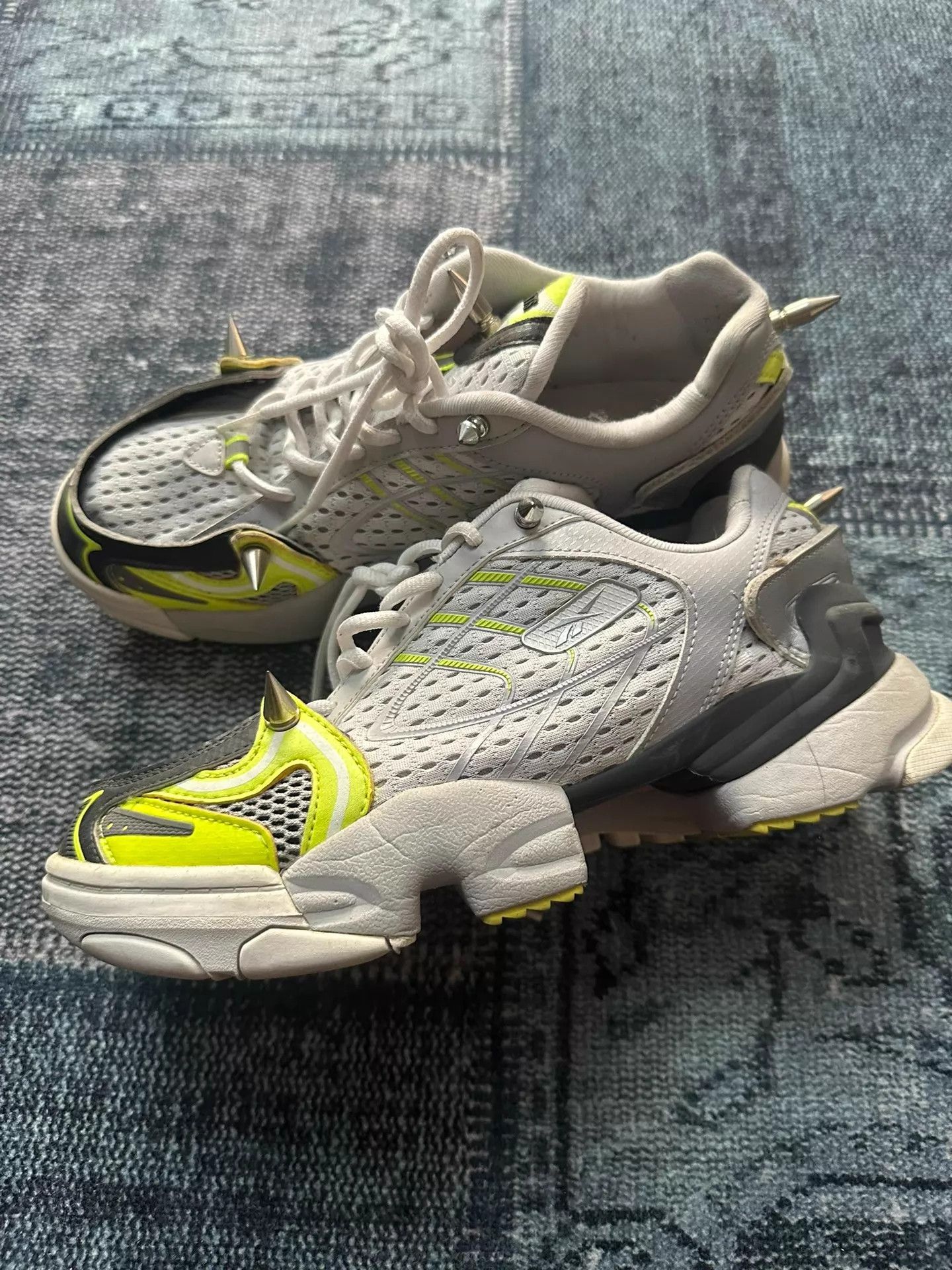Vetements Vetements x Reebok Runway Studded Sneaker 40 (Men's, Rare) Size US 7 / EU 40 - 3 Thumbnail