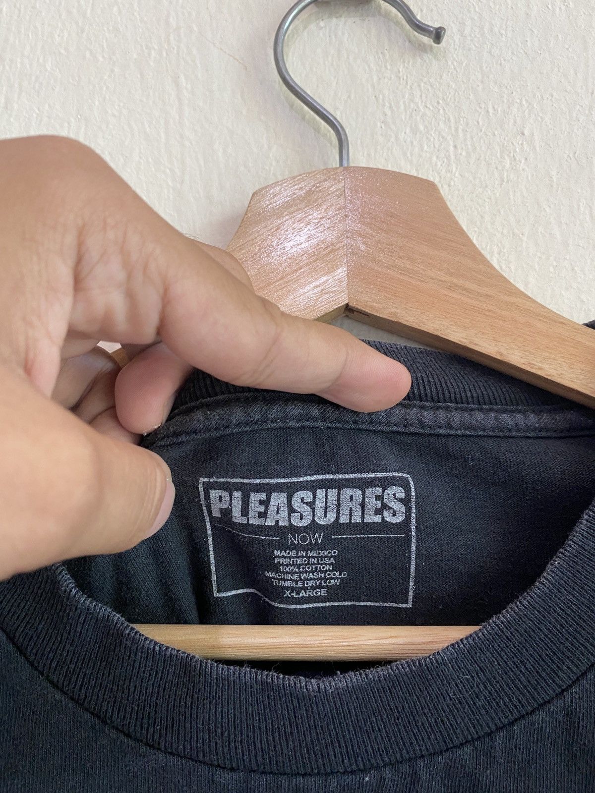 Pleasures Pleasures Cactus Mouth Tee Size US XL / EU 56 / 4 - 4 Thumbnail