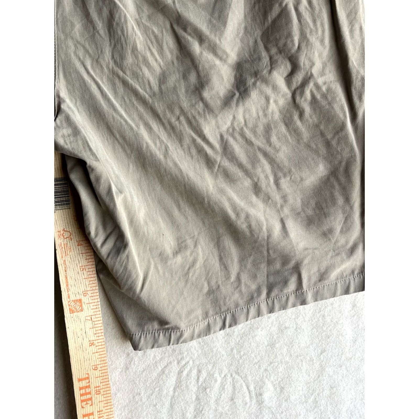 Vintage Swiss Tech Mens Shorts SZ 40 Comfort Waist Breathable Flat Front Brown Chino Pockets Casual Regular Summer Fall Mens Size US 40 / EU 56 - 5 Thumbnail