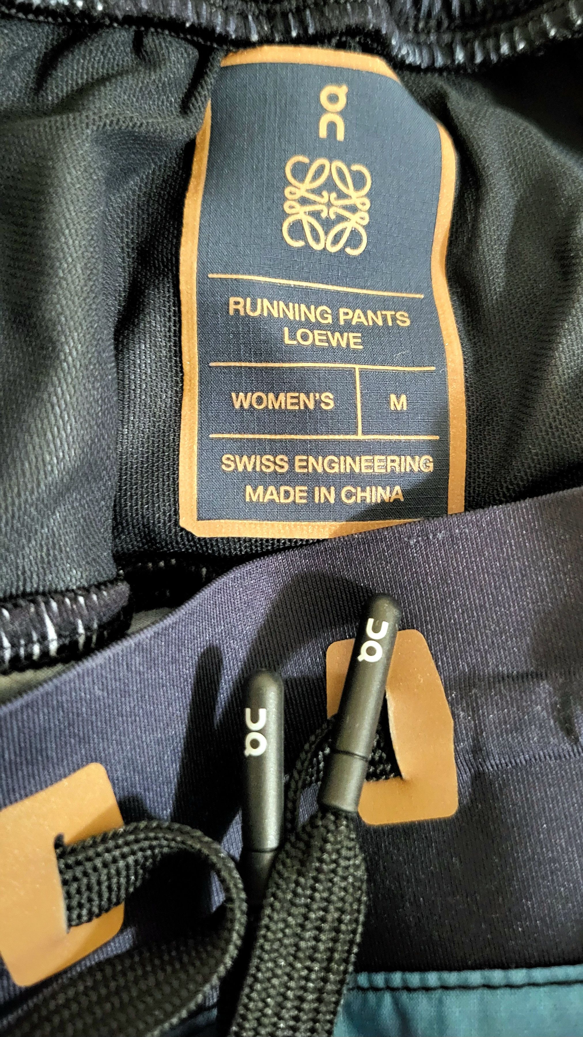 Loewe × On Limited Edition Loewe Running Pants 'Gradient Blue' Size US 30 / EU 46 - 3 Thumbnail