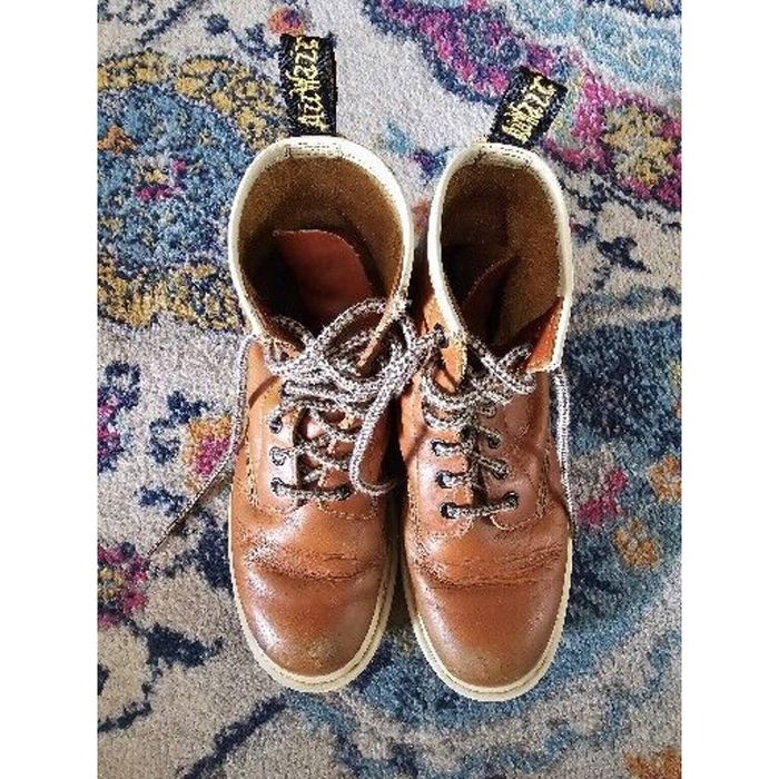 Dr. Martens The Original Dr. Martens AirWair Bouncing Soles Wmns 7 MEN 6 Grailed