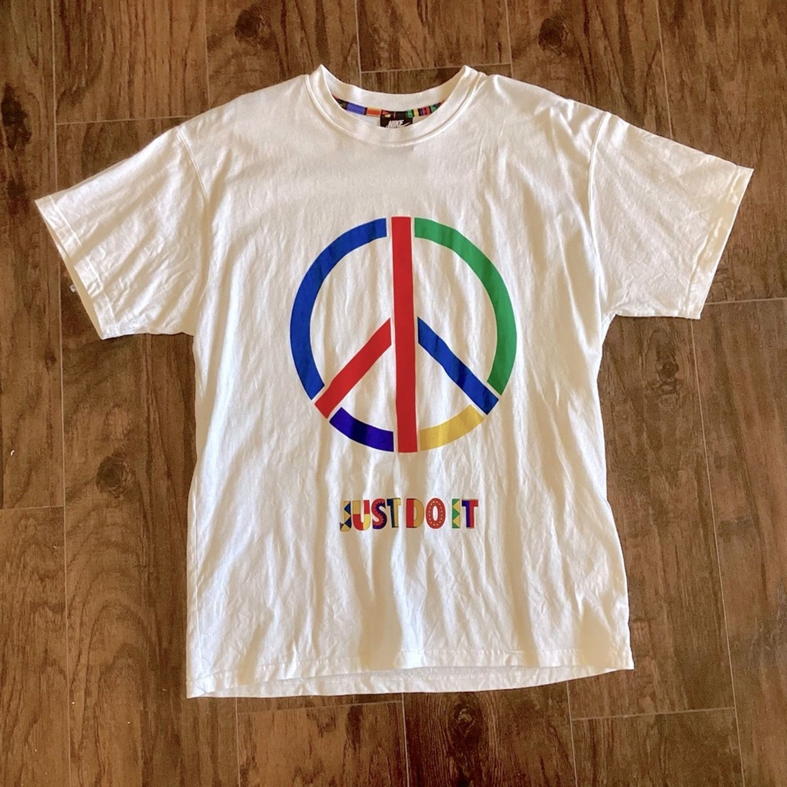 Nike Nike Gel Playground Just Do It Shirt Retro Colorful Logo Tee Size US M / EU 48-50 / 2 - 1 Thumbnail
