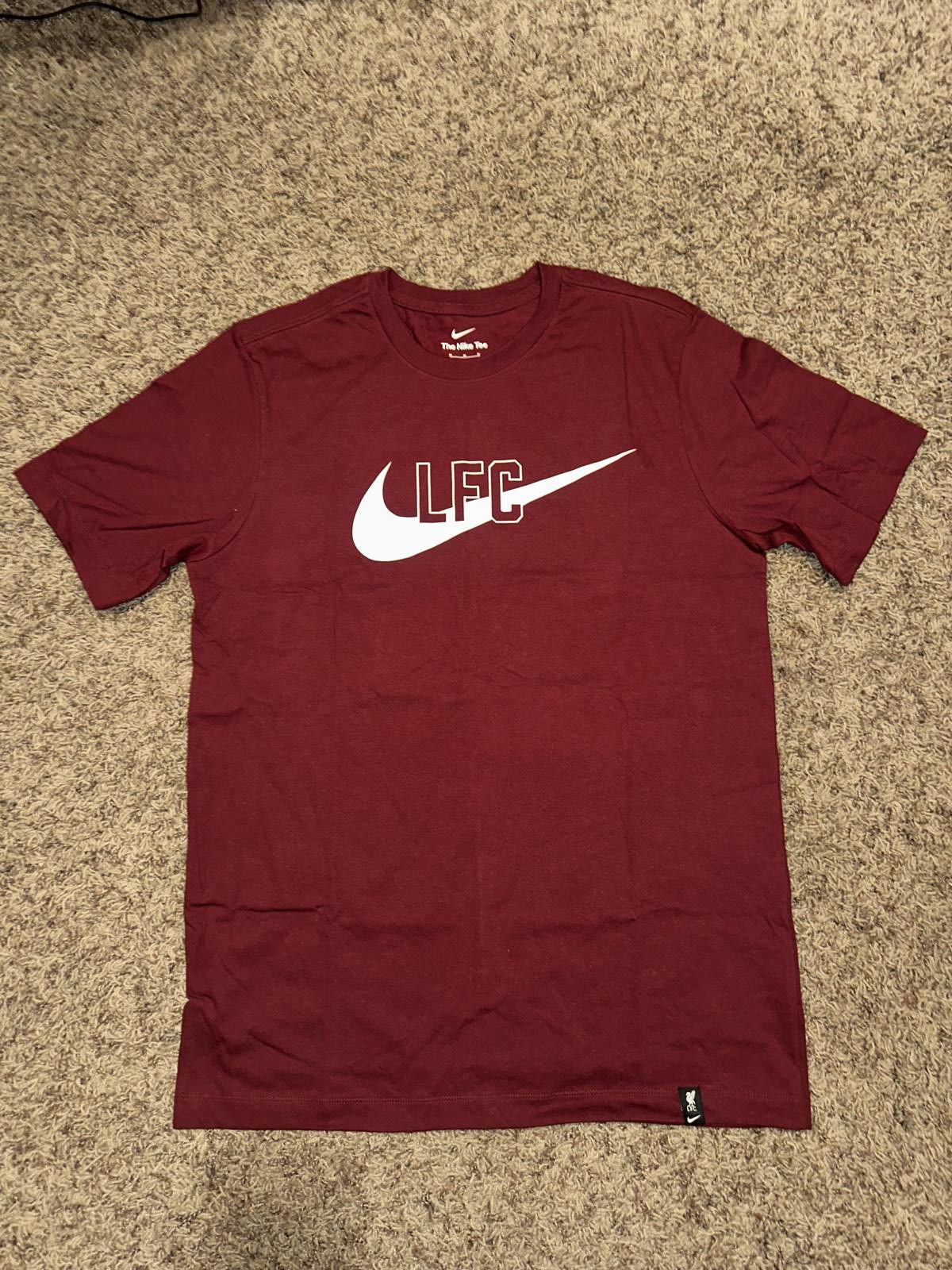 Nike Nike Men’s Liverpool Swoosh Red T-Shirt Sample Size US M / EU 48-50 / 2 - 1 Thumbnail
