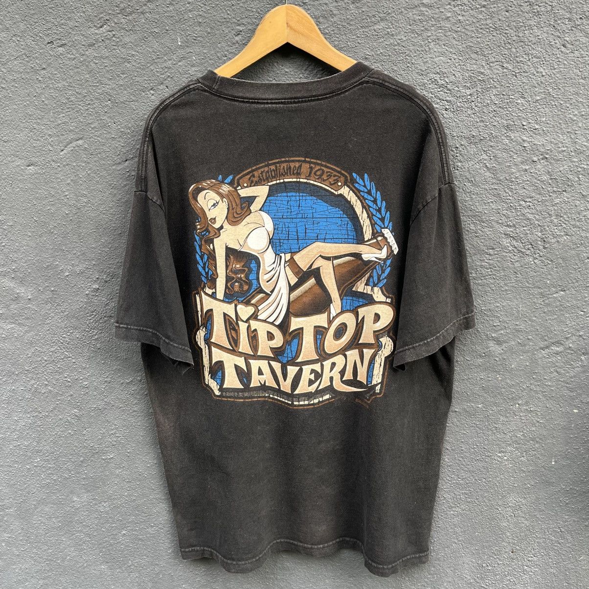 Vintage Thrashed Faded Vintage Tip Top Travern Naked Girl Tee Size US XL / EU 56 / 4 - 1 Thumbnail