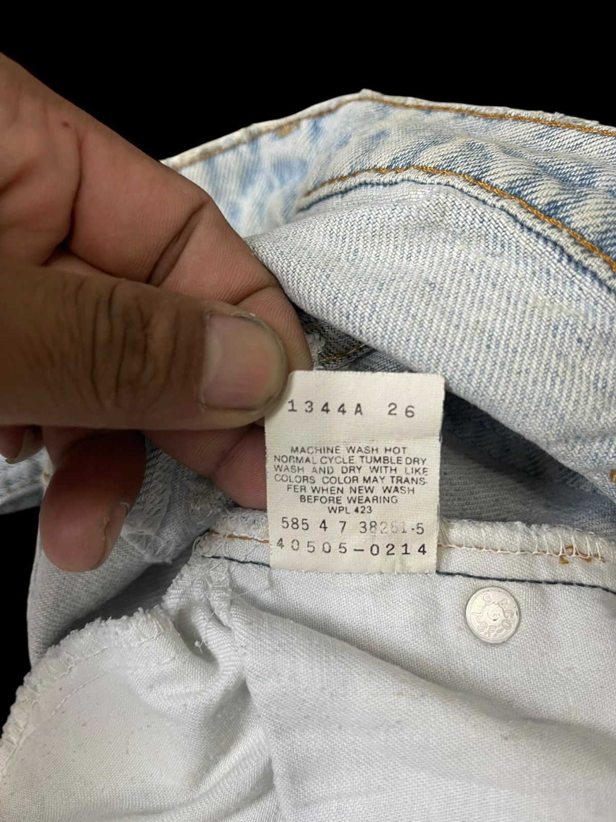 Levi's Vintage Levi’s 550 Jeans Orange Tab Faded Distressed Size US 33 - 7 Thumbnail