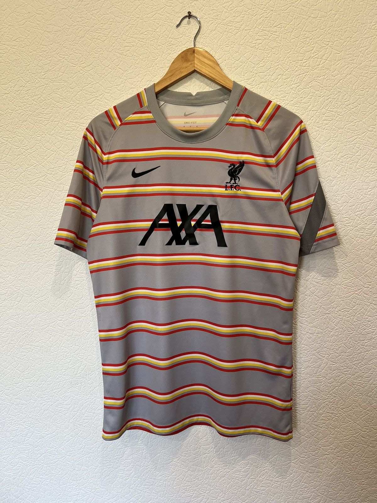 Vintage Nike Liverpool Training Jersey Shirt Tee Size US M / EU 48-50 / 2 - 1 Thumbnail