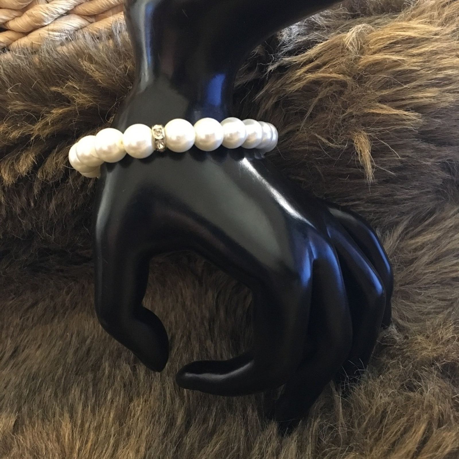 Vintage Vintage 80s faux pearl rhinestone accent bracelet Size ONE SIZE - 3 Thumbnail