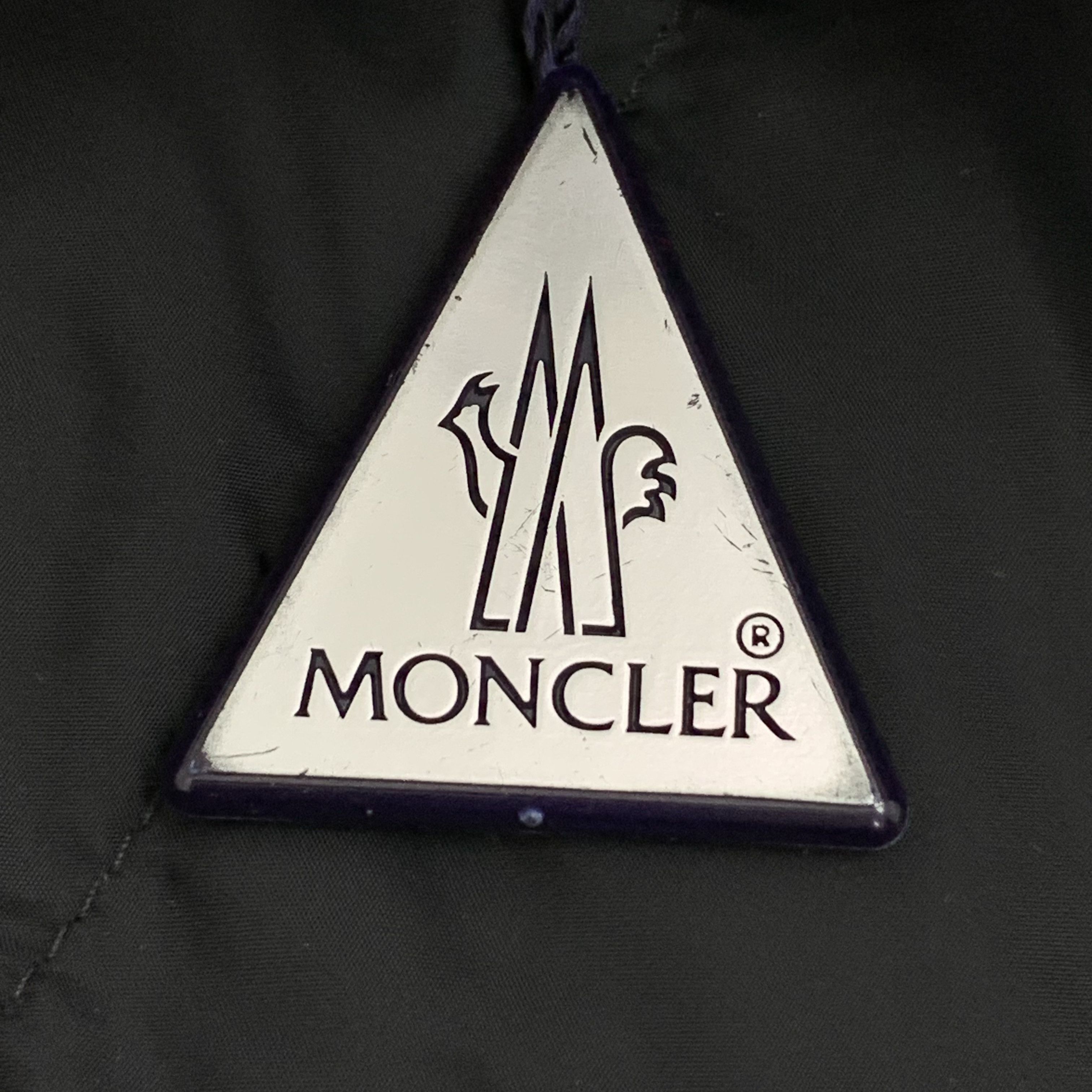 Moncler Moncler Nai Down Jacket Colorblock with Fur Trim (XS) Size XS / US 0-2 / IT 36-38 - 9 Thumbnail
