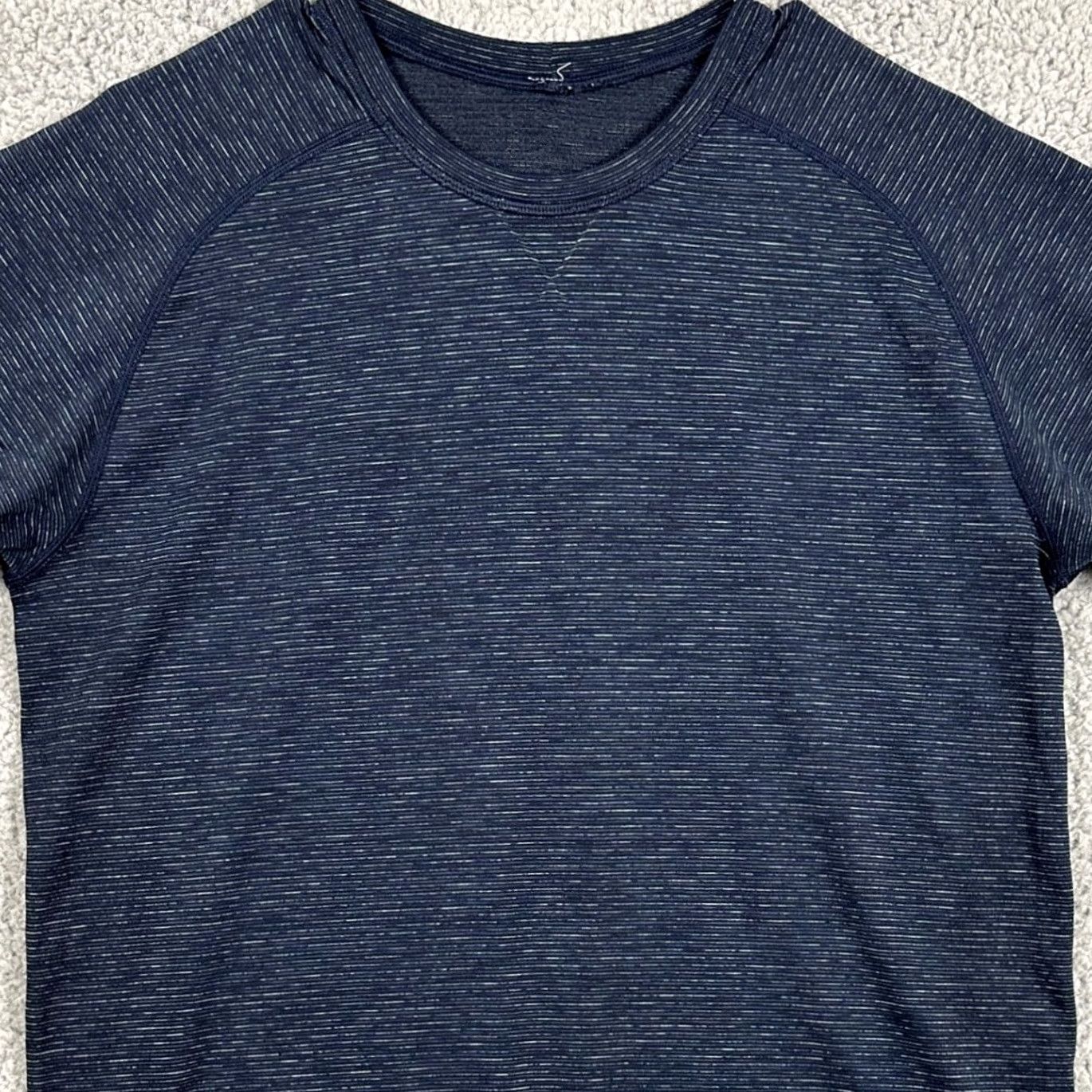 Lululemon Lululemon T-Shirt Tee Mens Medium Blue Neon Green Stripe Workout Logo Short Sleeve Crew Neck Athletic Breathable Size US M / EU 48-50 / 2 - 2 Thumbnail