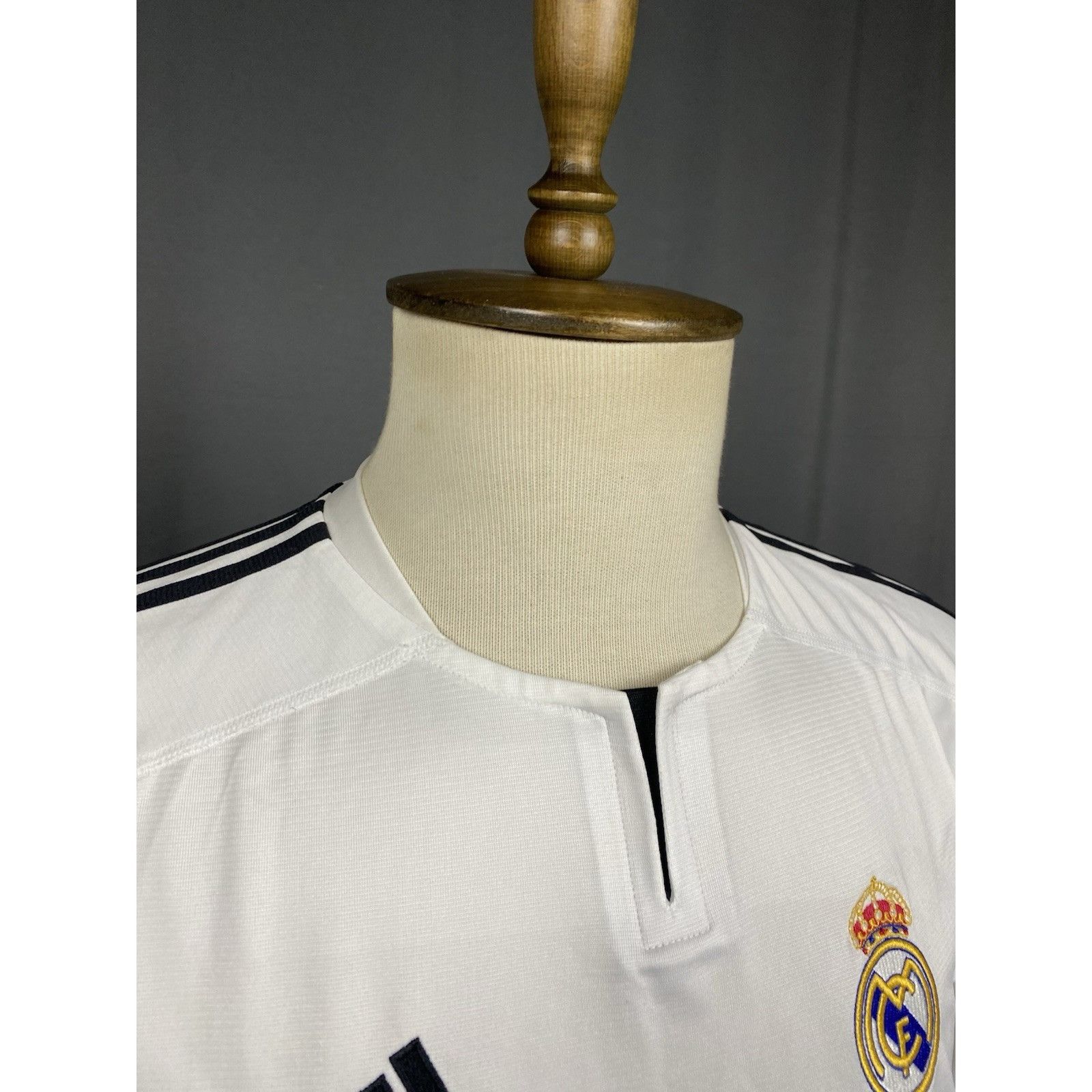 Adidas Beckham Real Madrid Adidas White 2004 Jersey Size S Size US S / EU 44-46 / 1 - 6 Thumbnail
