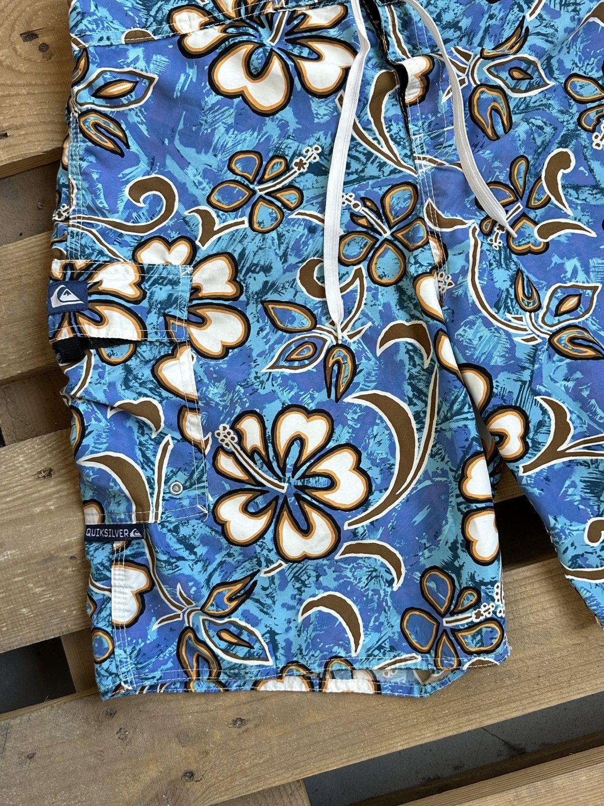 Quiksilver Vintage Quiksilver Floral Blue Beach Shorts Size US 31 - 4 Thumbnail