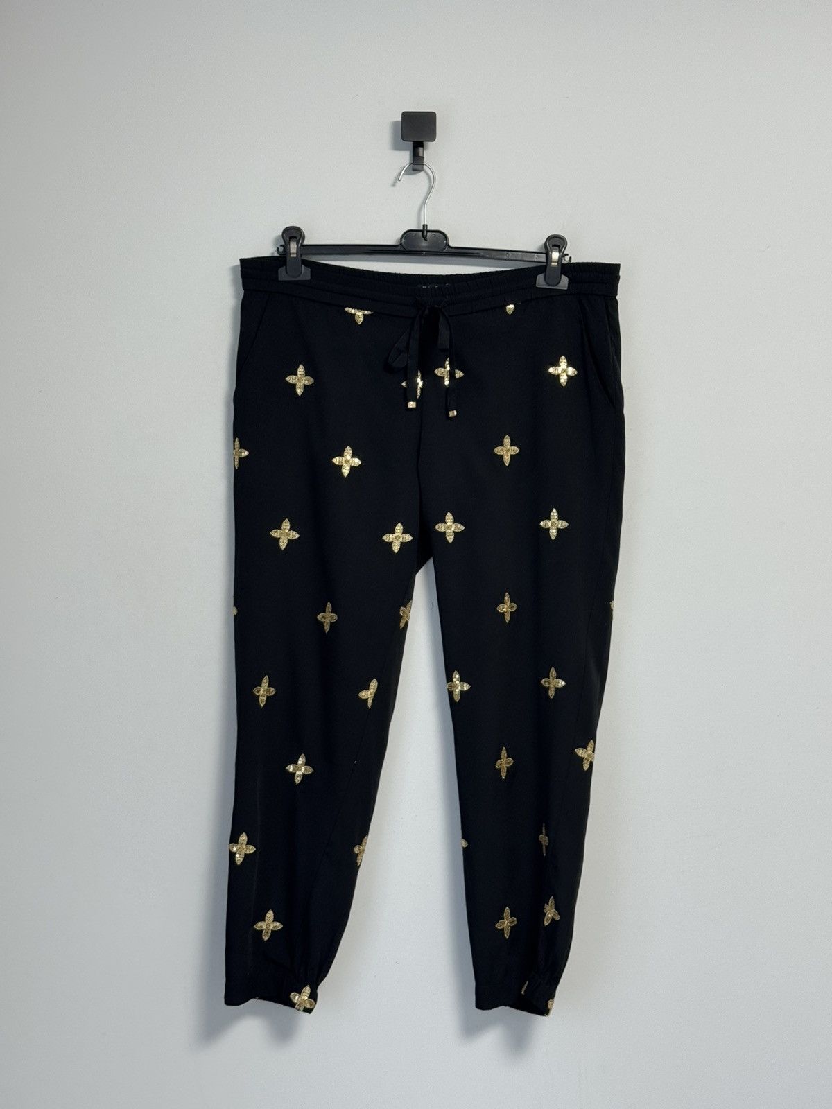 Juicy Couture Juicy Couture Womens Pants Size M Black Crepe Jogger Size 32" / US 10 / IT 46 - 1 Thumbnail