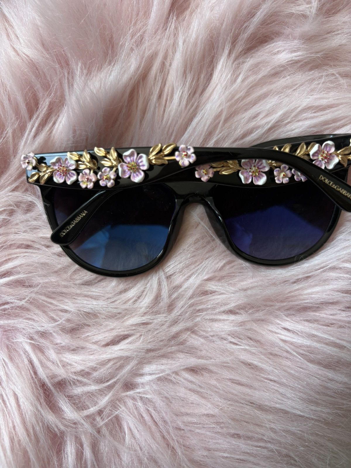 Dolce & Gabbana Dolce Gabbana Almond Flowers Sunglasses Size ONE SIZE - 5 Thumbnail