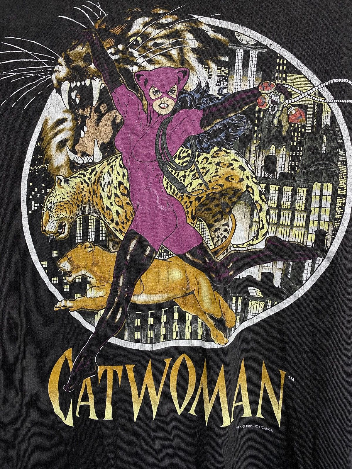 Vintage Vintage 1995 Cat Women T-Shirt Vtg Dc Comics Tee XLarge Size US XL / EU 56 / 4 - 2 Thumbnail