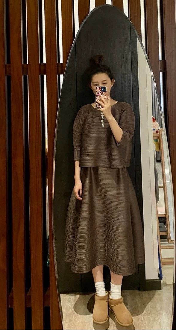Issey Miyake Issey Miyake Brown pleated long-sleeved top Size XXL / US 16-18 / IT 52-54 - 5 Thumbnail