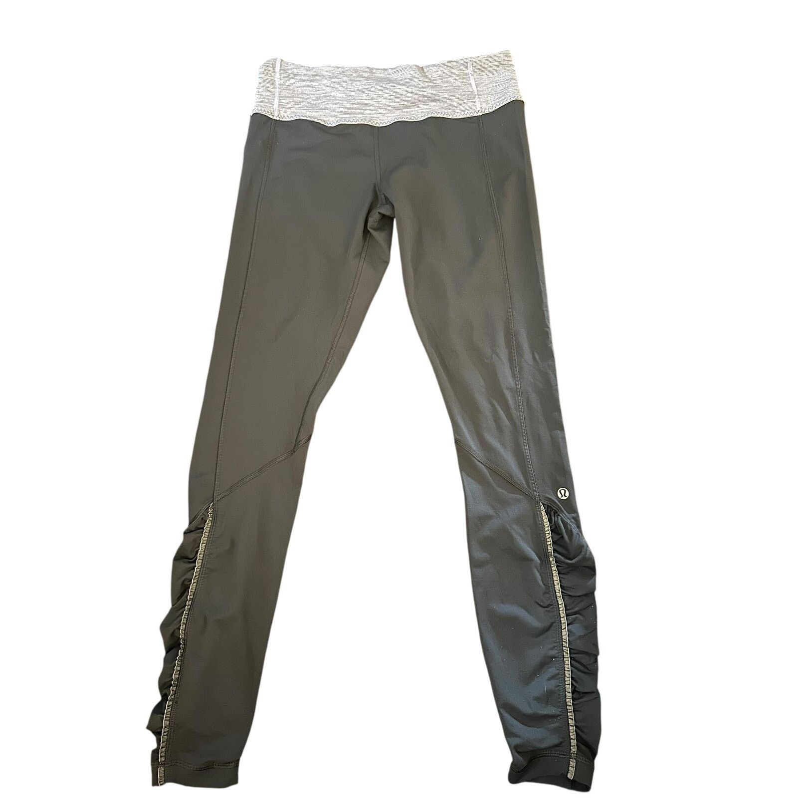 Lululemon Lululemon Lavender Gray Everlux Leggings, Zipper Pocket Size 32" / US 10 / IT 46 - 1 Thumbnail