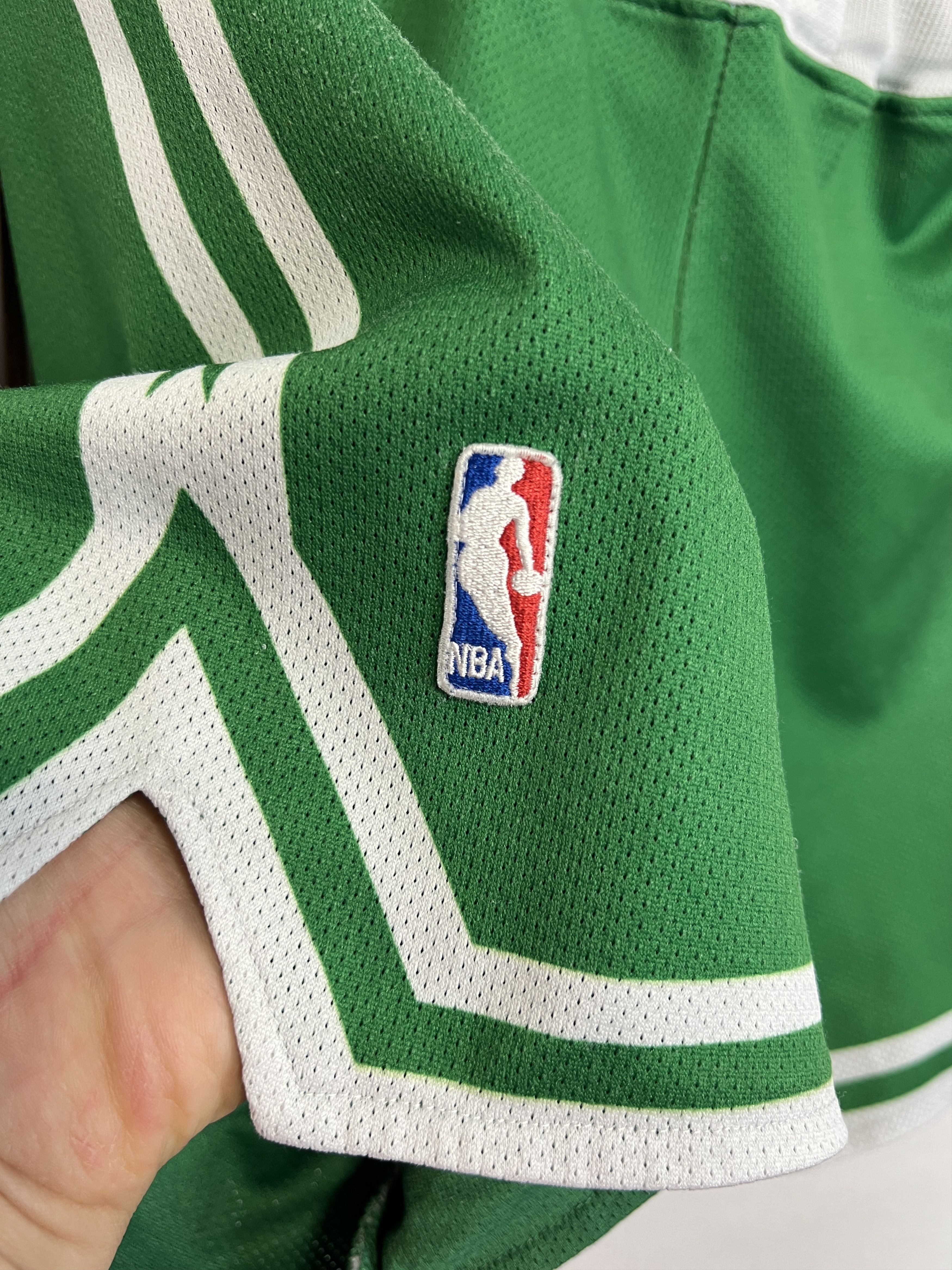 Champion Vintage 90's Champion Boston Celtics NBA Shorts Rare Hype Size US 30 / EU 46 - 4 Thumbnail