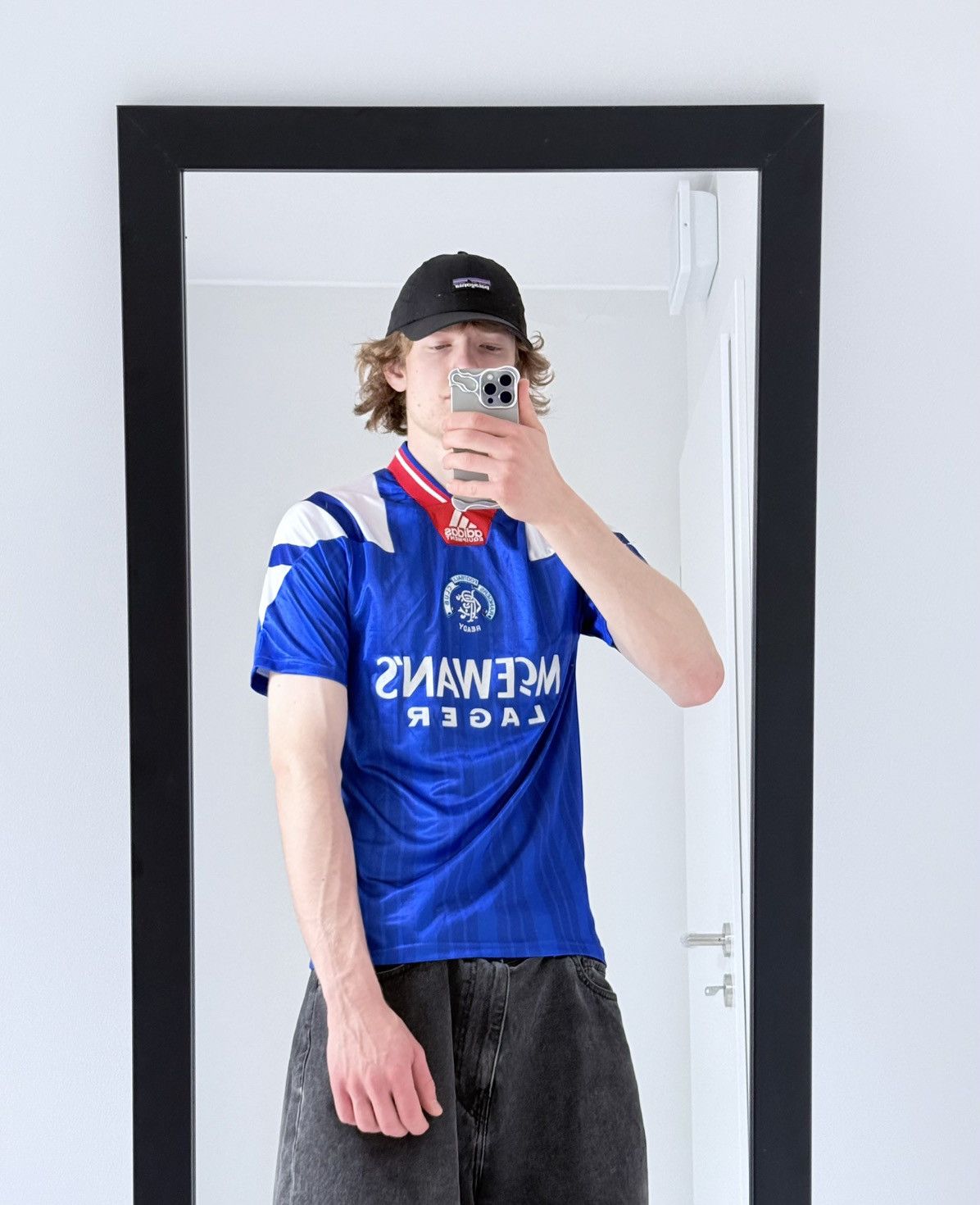 Adidas Vintage Adidas y2k sportswear streetwear jersey Size US M / EU 48-50 / 2 - 1 Thumbnail