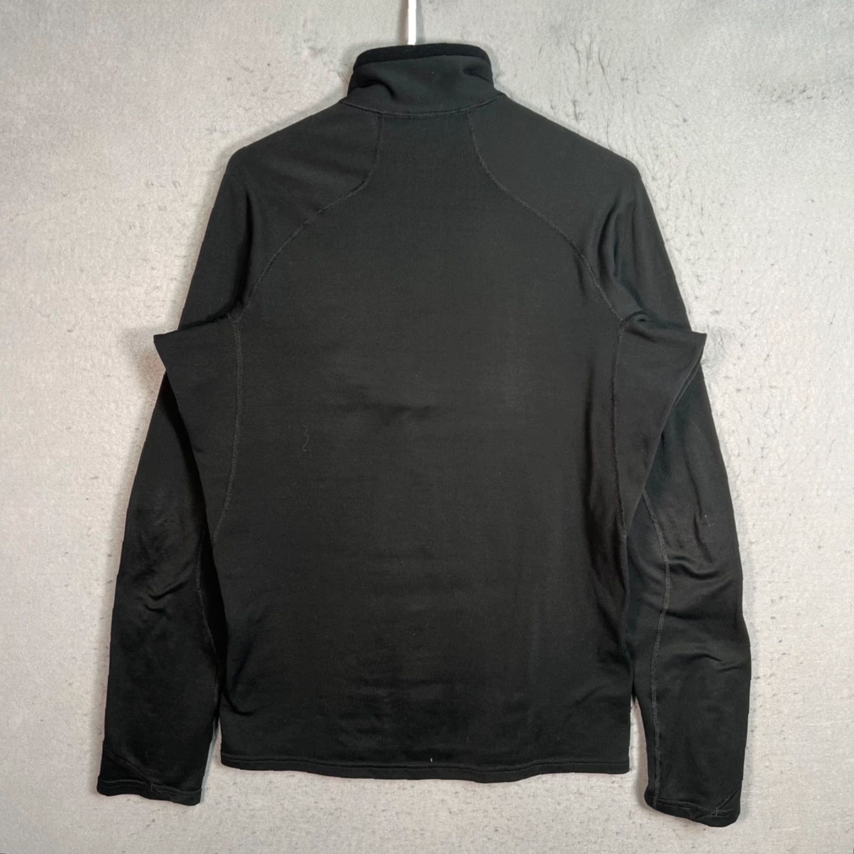 Patagonia Patagonia Mens Small Capilene Performance Black 1/4 Zip Base Layer Shirt Size US S / EU 44-46 / 1 - 2 Thumbnail