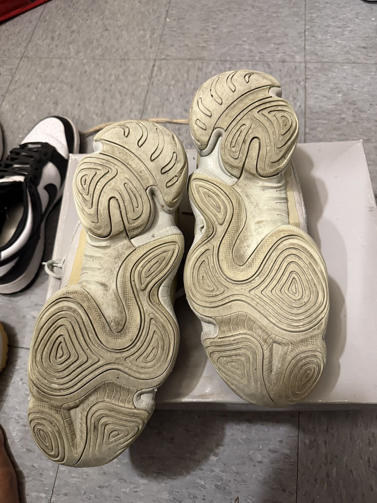 Adidas Addidas yeezy salt Size US 14 / EU 47 - 5 Thumbnail