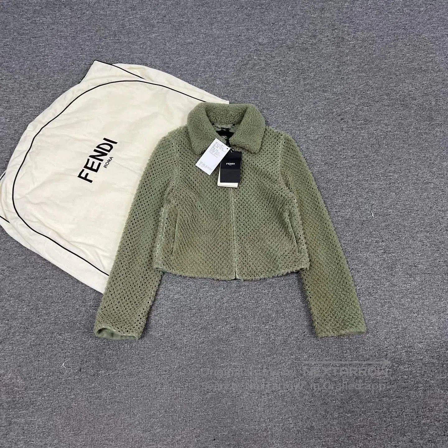 Fendi fendi laser-cut wool fur short coat. Size US L / EU 52-54 / 3 - 2 Thumbnail