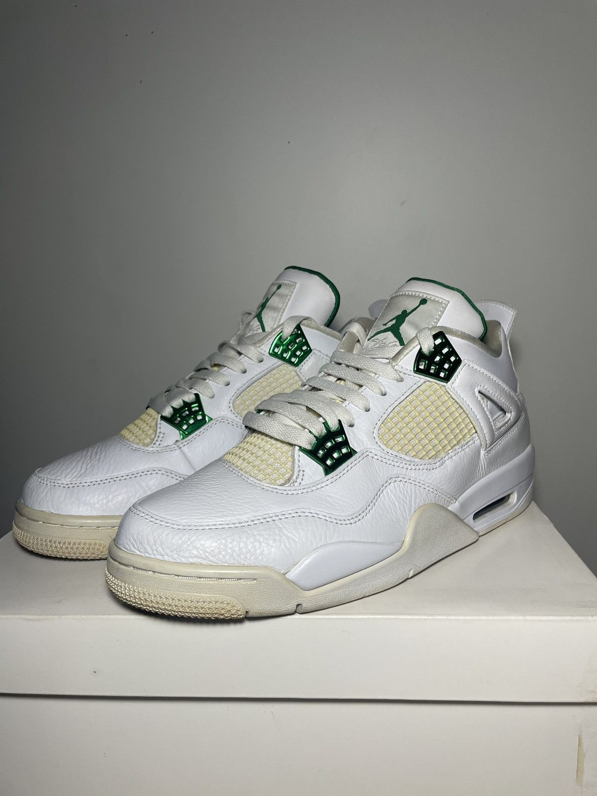 Jordan Brand Jordan 4 Metallic Green Size US 10.5 / EU 43-44 - 1 Thumbnail