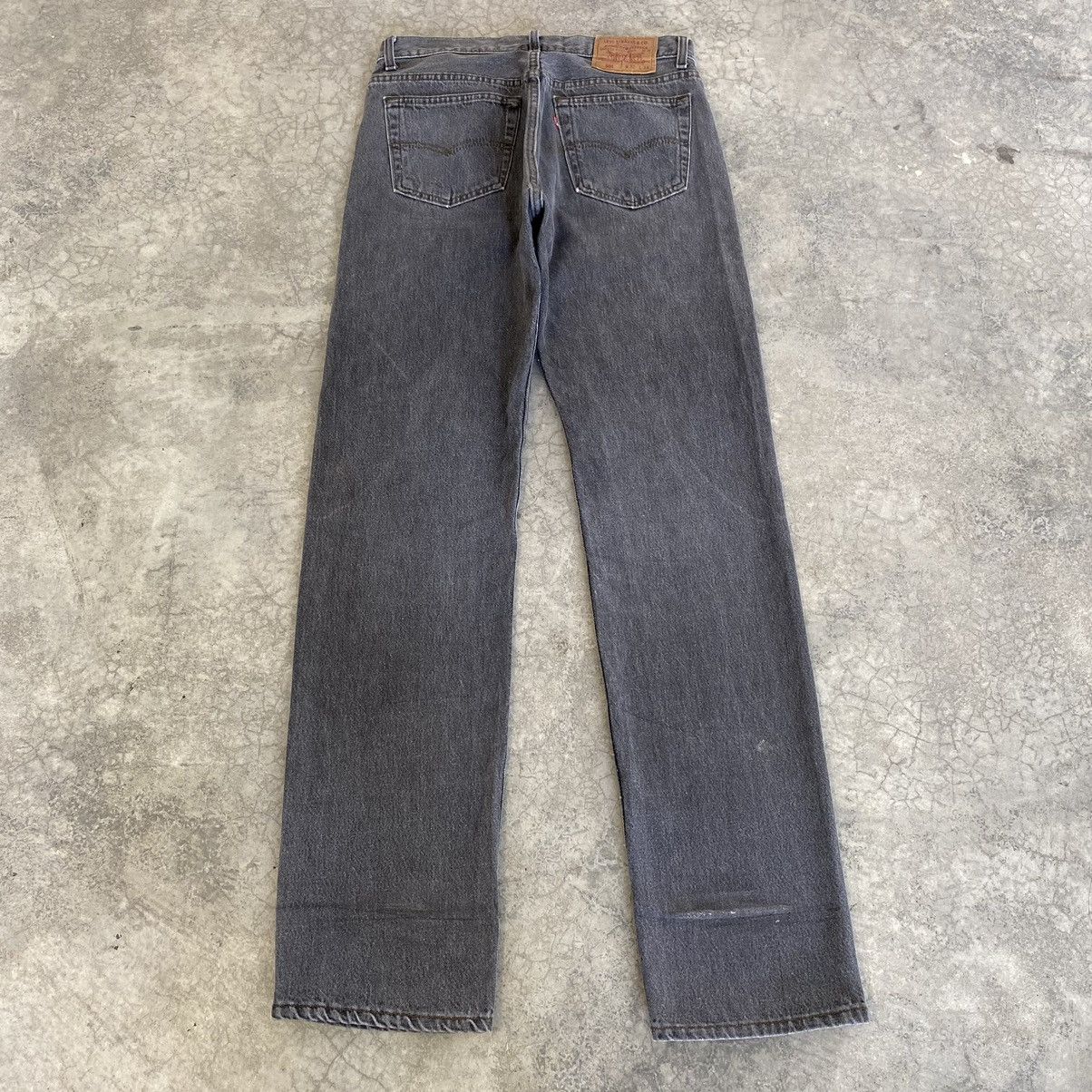 Levi's × Vintage Size 31x33.5 Vintage 1993 Levis 501 Ash Grey Jeans Size US 31 - 13 Thumbnail