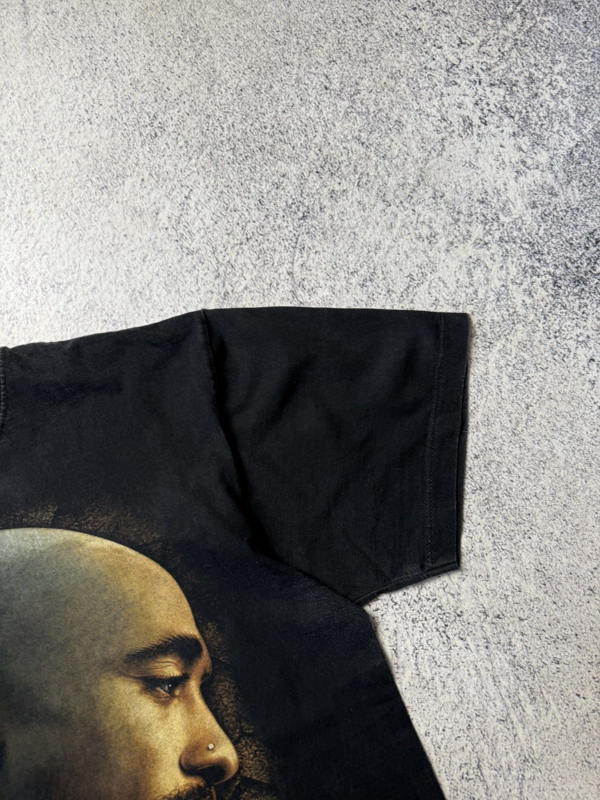 Vintage Vintage 2Pac Rap Tee Rock Tees 1996 Grail Very Rare Tee L Size US L / EU 52-54 / 3 - 13 Thumbnail