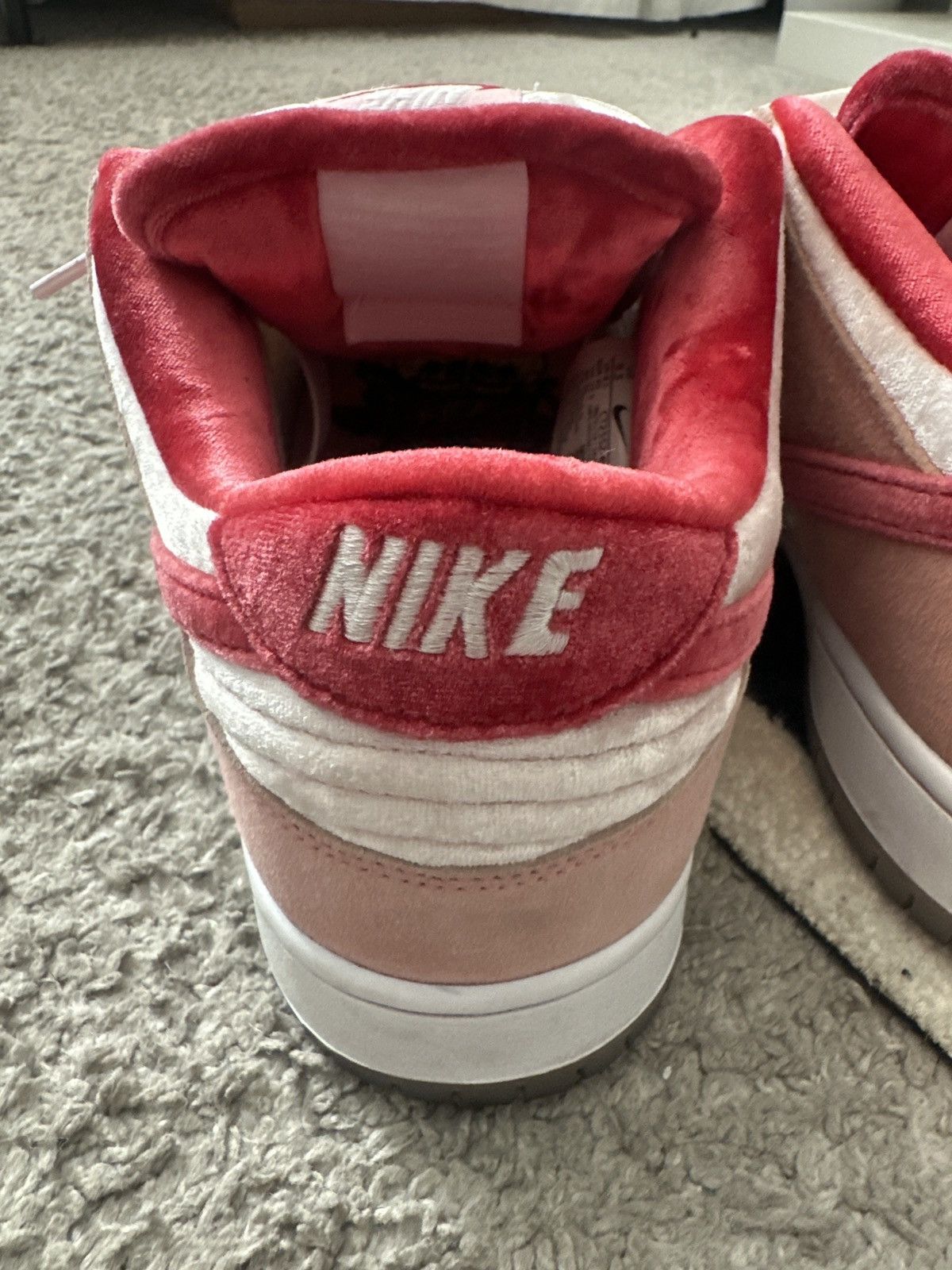 Nike × StrangeLove Skateboards Nike SB Dunk Low Strangelove Skateboards Size US 9.5 / EU 42-43 - 18 Thumbnail