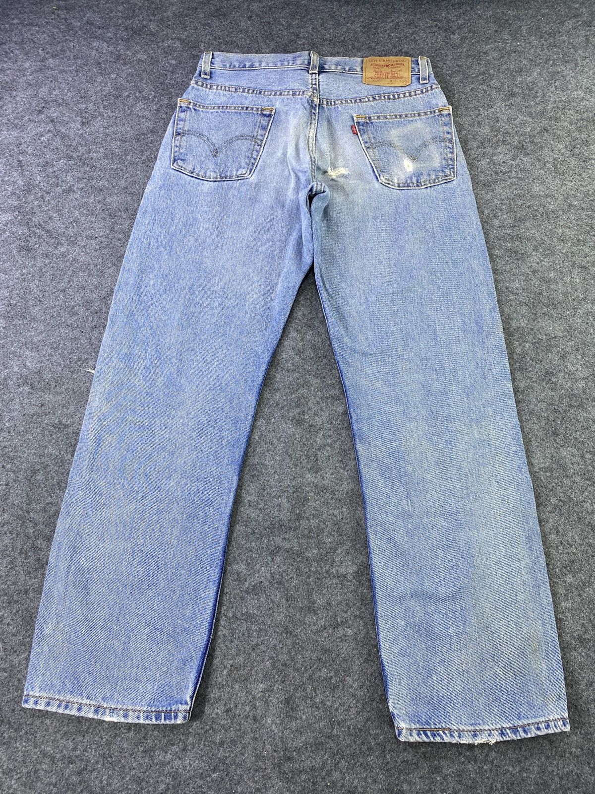 Jean × Levi's × Vintage VINTAGE LEVIS 505 DISTRESS BLUE WASH JEANS - J895 Size US 31 - 4 Thumbnail