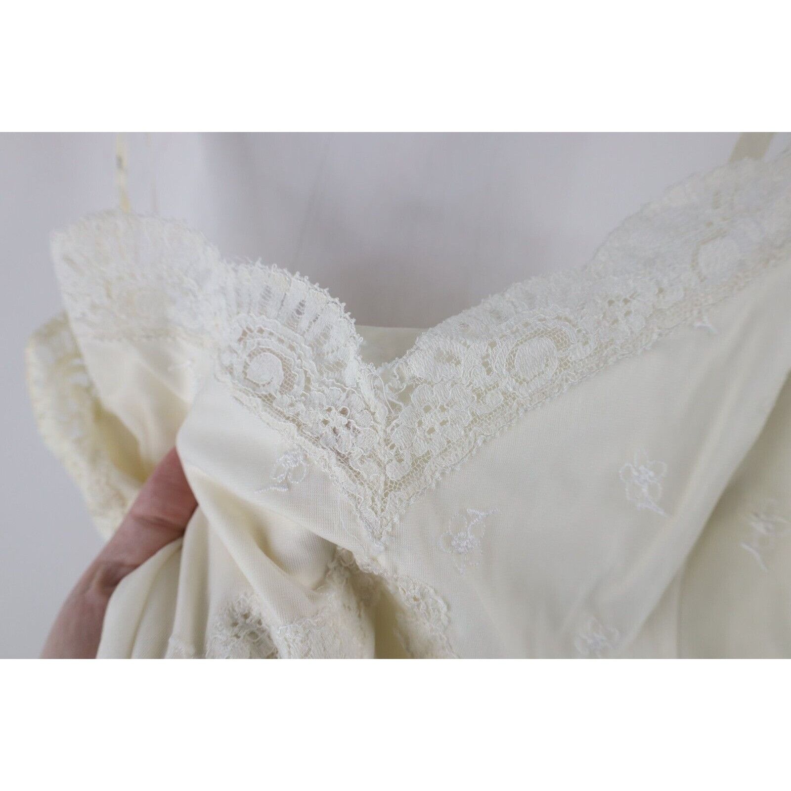 Vintage Vintage 70s Flower Lace Nightgown Sleep Slip Shirt Size S / US 4 / IT 40 - 5 Thumbnail